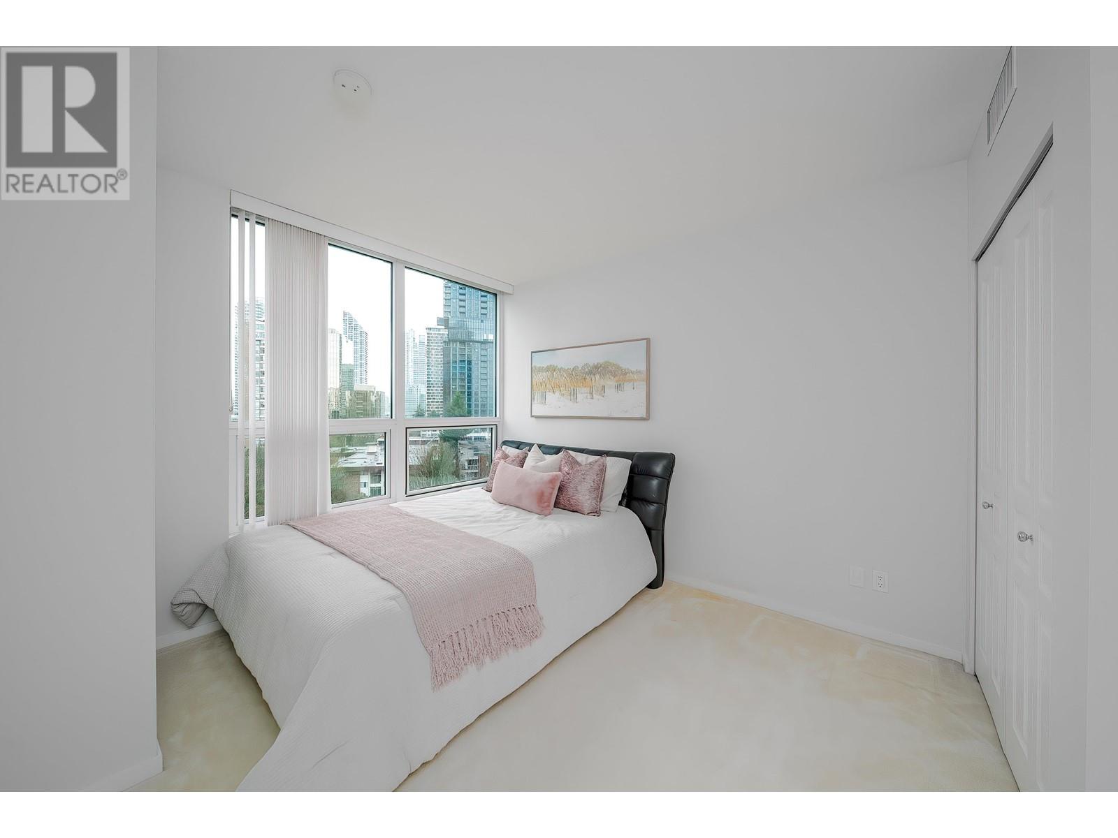 Listing Picture 8 of 15 : 902 5883 BARKER AVENUE, Burnaby / 本拿比 - 魯藝地產 Yvonne Lu Group - MLS Medallion Club Member