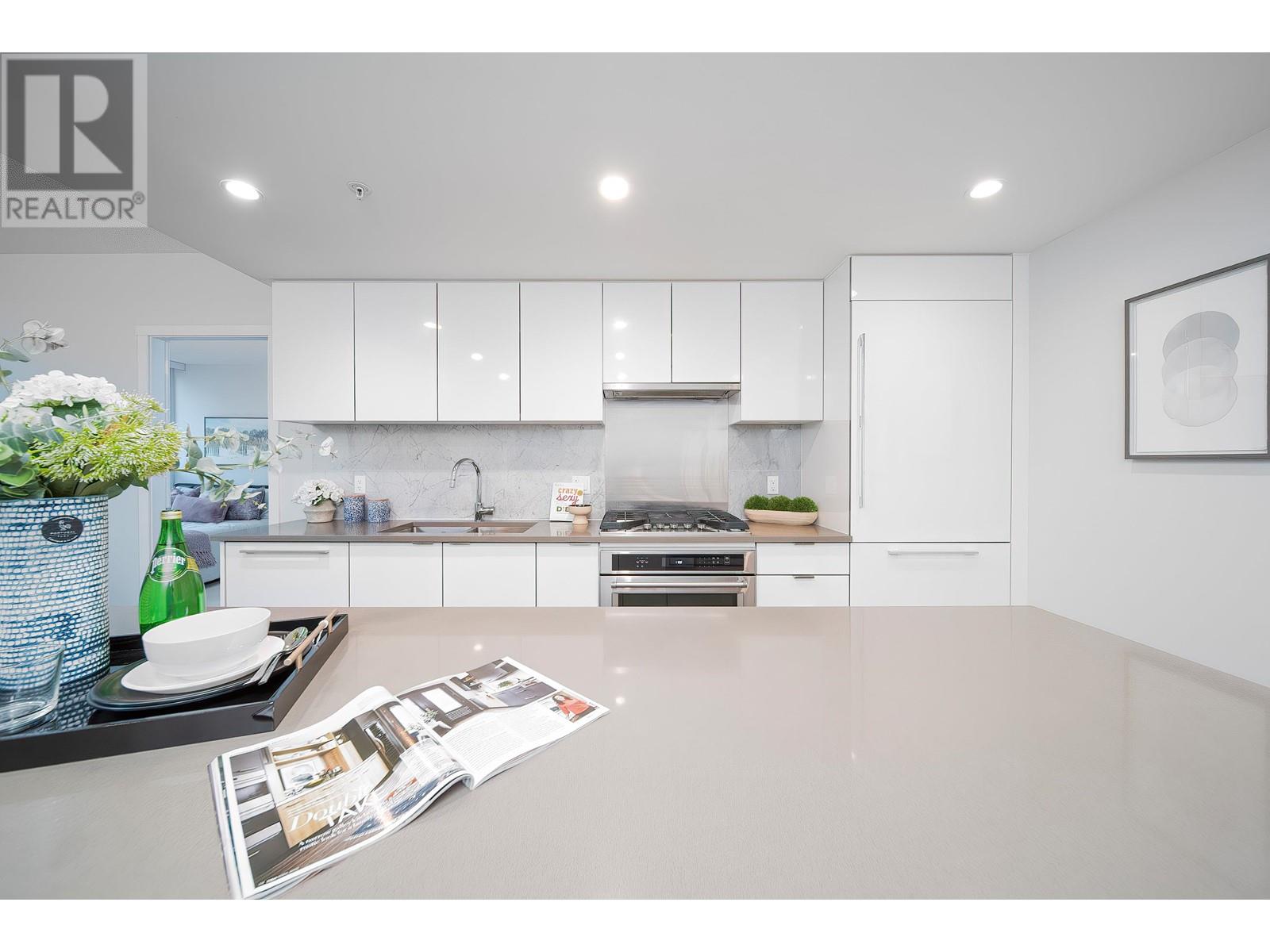 Listing Picture 11 of 15 : 902 5883 BARKER AVENUE, Burnaby / 本拿比 - 魯藝地產 Yvonne Lu Group - MLS Medallion Club Member