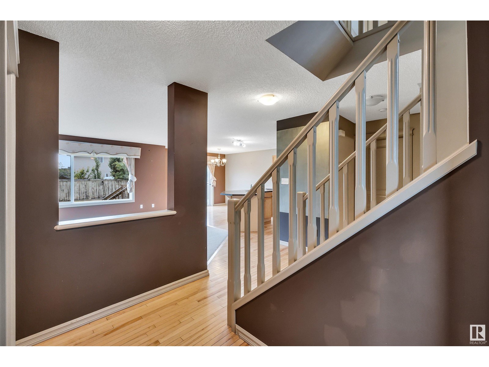 548 Leger Wy Nw, Edmonton, Alberta  T6R 3T5 - Photo 3 - E4420315