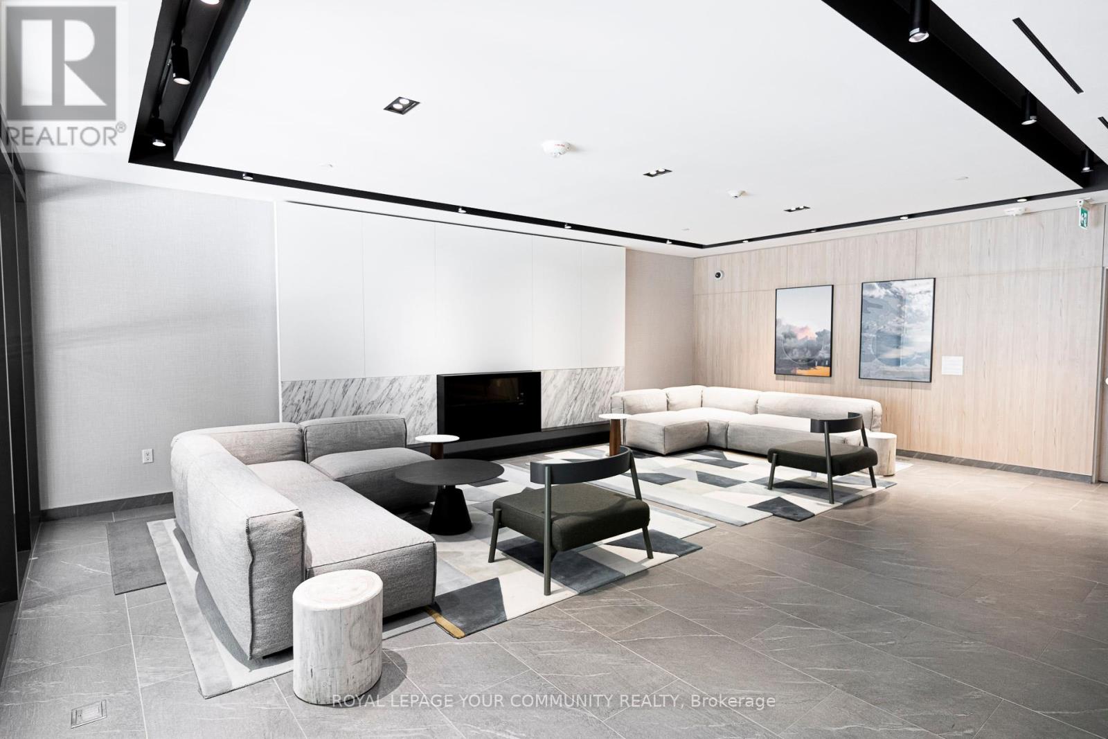 Property at 201 - 34 TUBMAN AVENUE image 4