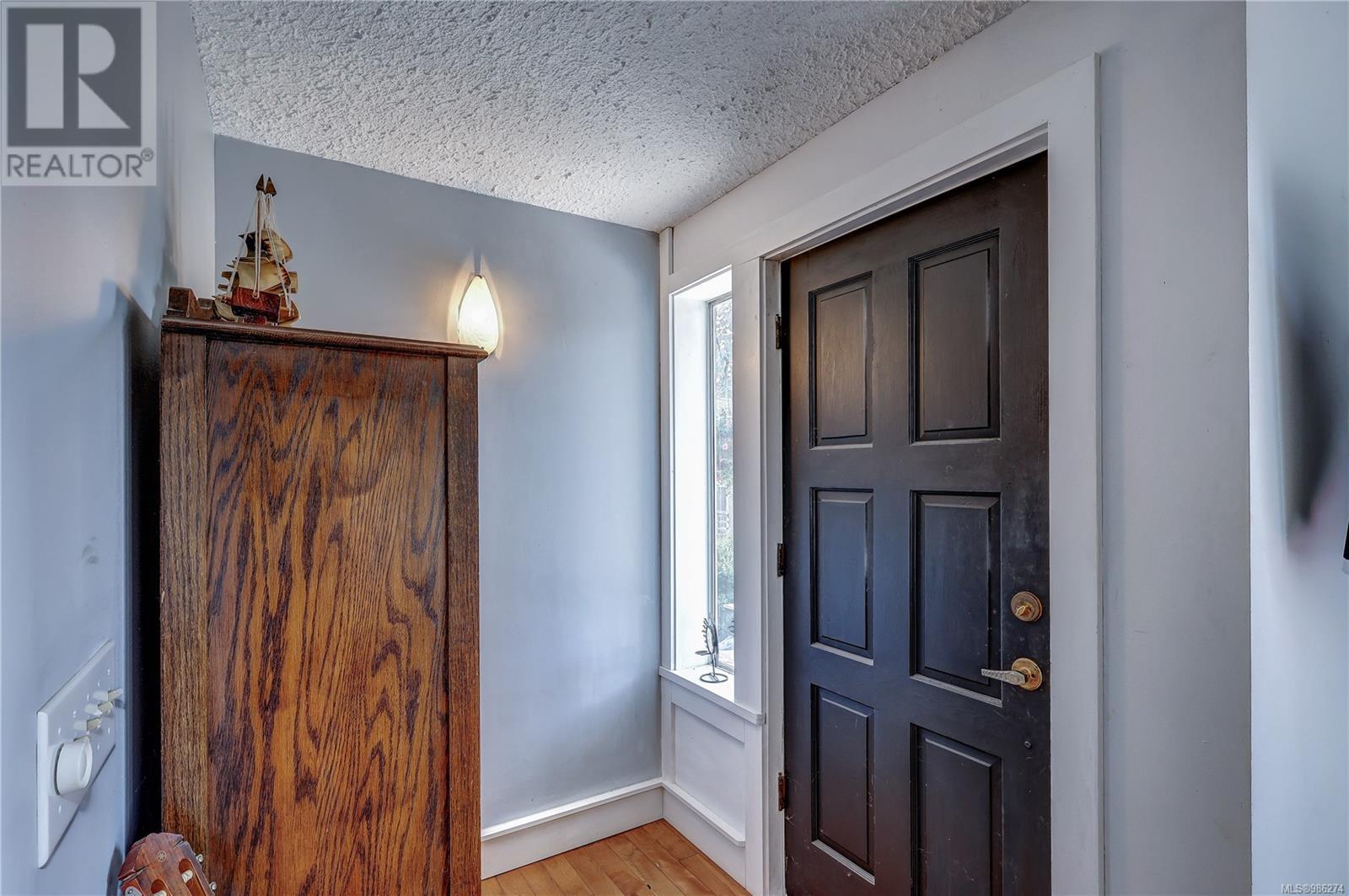 Property at 1546 Marina Way image 4