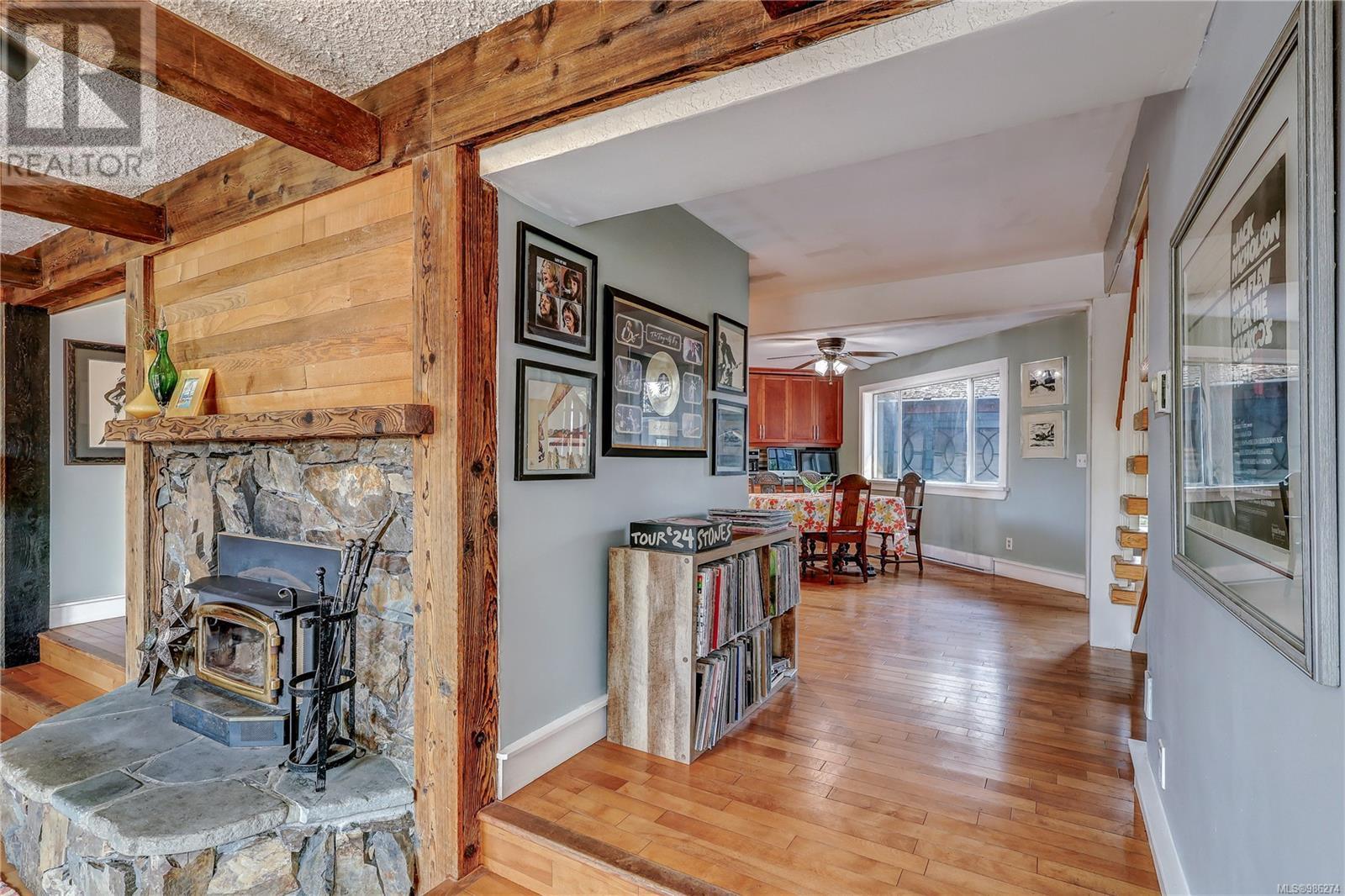 Property at 1546 Marina Way image 5