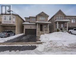 195 EMMA BROADBENT COURT, Newmarket, Ontario