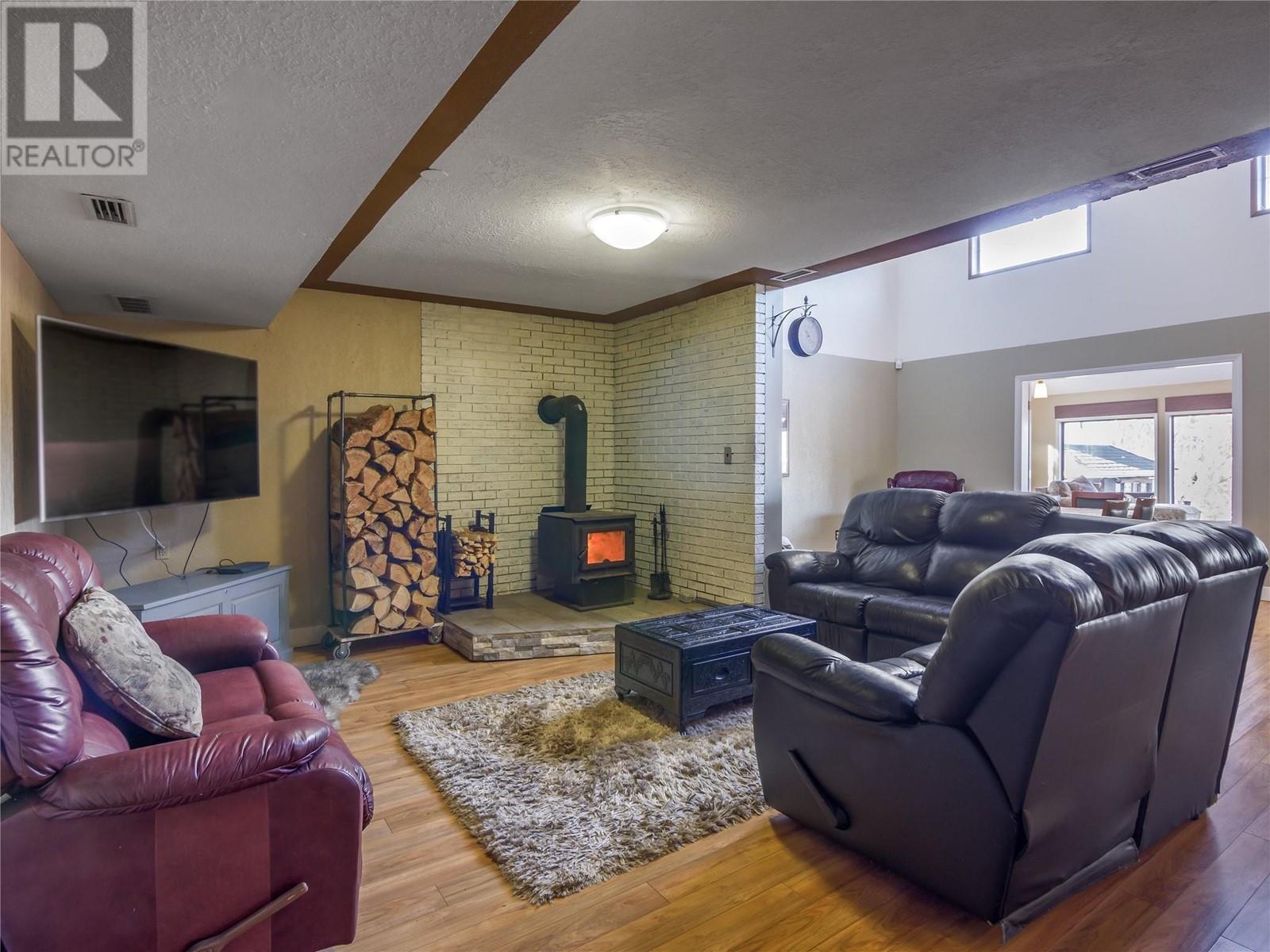 Property at 112 Lakehill Road image 4