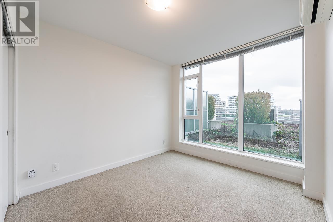 Listing Picture 13 of 26 : 703 6951 ELMBRIDGE WAY, Richmond / 烈治文 - 魯藝地產 Yvonne Lu Group - MLS Medallion Club Member