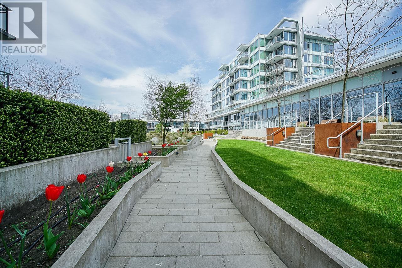 Listing Picture 25 of 26 : 703 6951 ELMBRIDGE WAY, Richmond / 烈治文 - 魯藝地產 Yvonne Lu Group - MLS Medallion Club Member