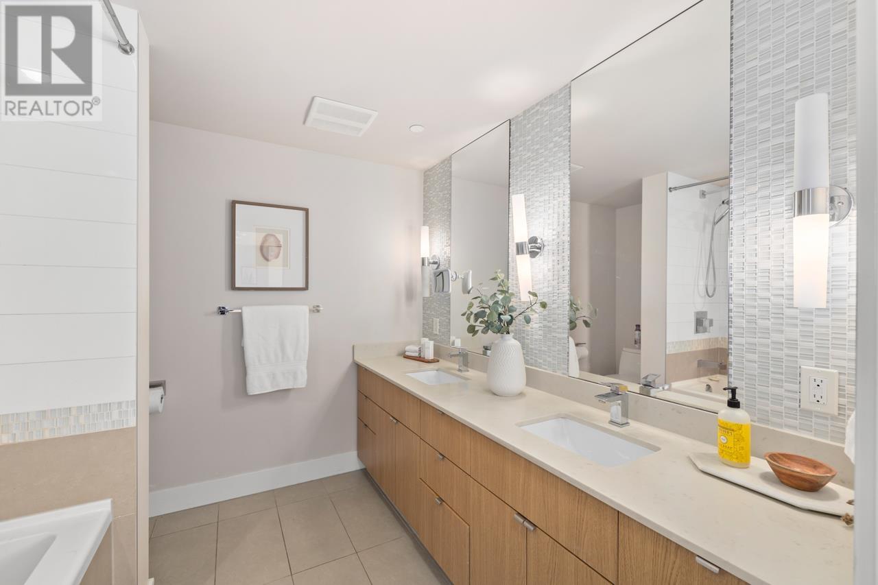 Listing Picture 12 of 34 : 809 159 W 2ND AVENUE, Vancouver / 溫哥華 - 魯藝地產 Yvonne Lu Group - MLS Medallion Club Member