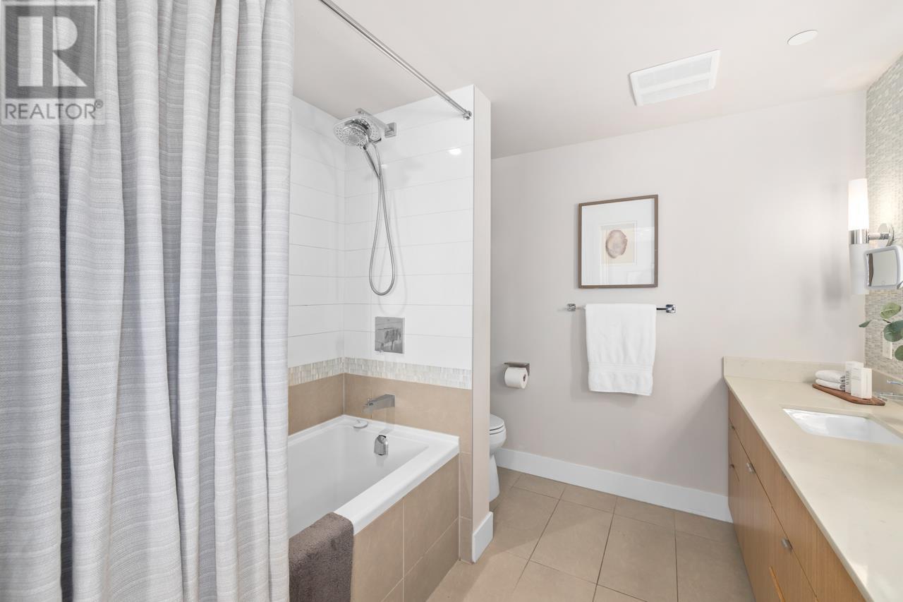 Listing Picture 13 of 34 : 809 159 W 2ND AVENUE, Vancouver / 溫哥華 - 魯藝地產 Yvonne Lu Group - MLS Medallion Club Member