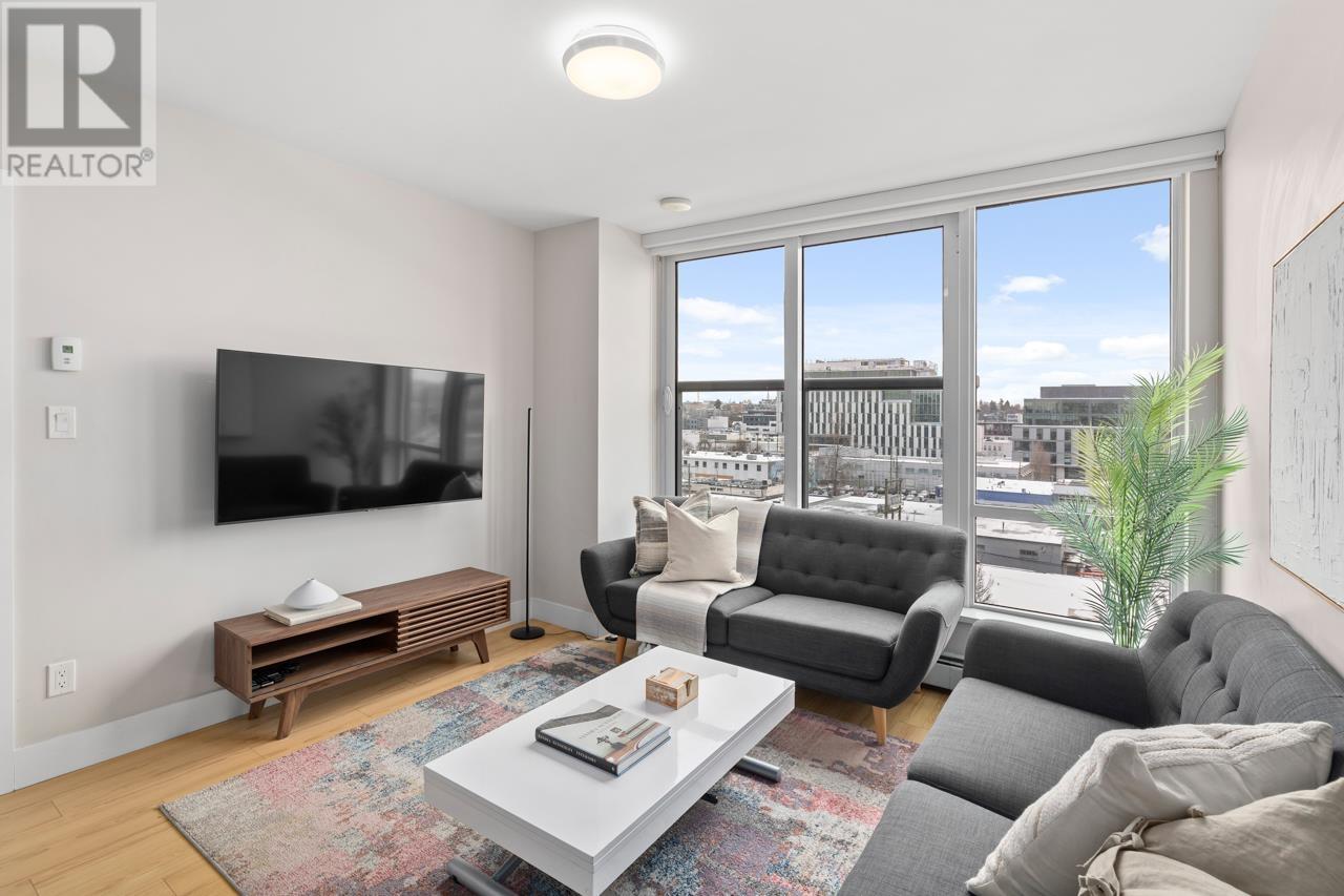 Listing Picture 2 of 34 : 809 159 W 2ND AVENUE, Vancouver / 溫哥華 - 魯藝地產 Yvonne Lu Group - MLS Medallion Club Member