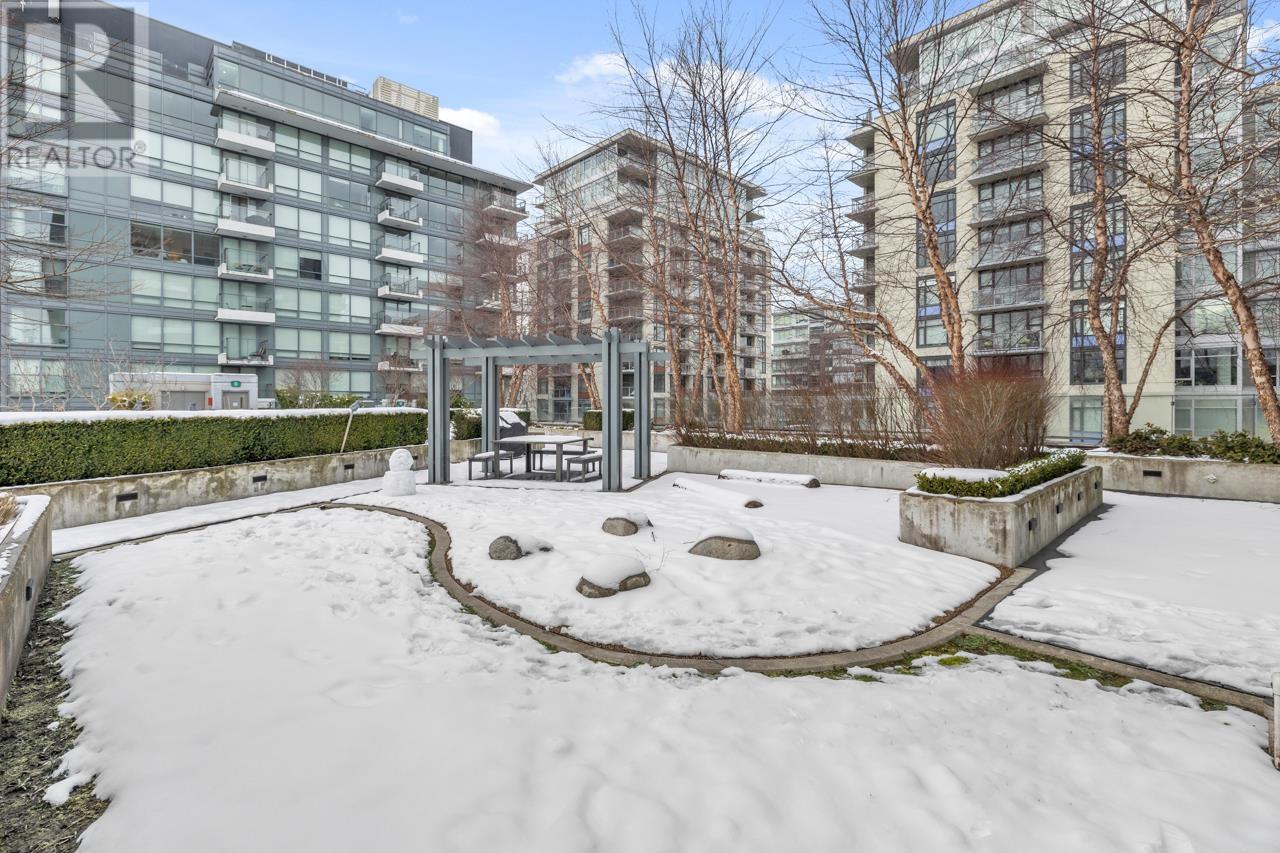 Listing Picture 21 of 34 : 809 159 W 2ND AVENUE, Vancouver / 溫哥華 - 魯藝地產 Yvonne Lu Group - MLS Medallion Club Member