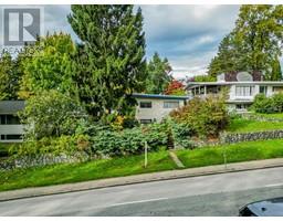 61 E EIGHTH AVENUE, New Westminster, British Columbia