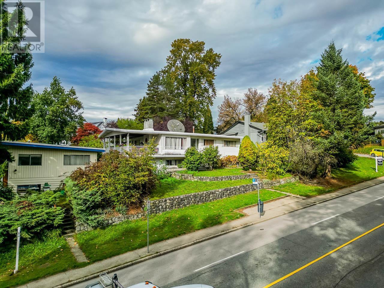 Property at 65 E EIGHTH AVENUE image 2