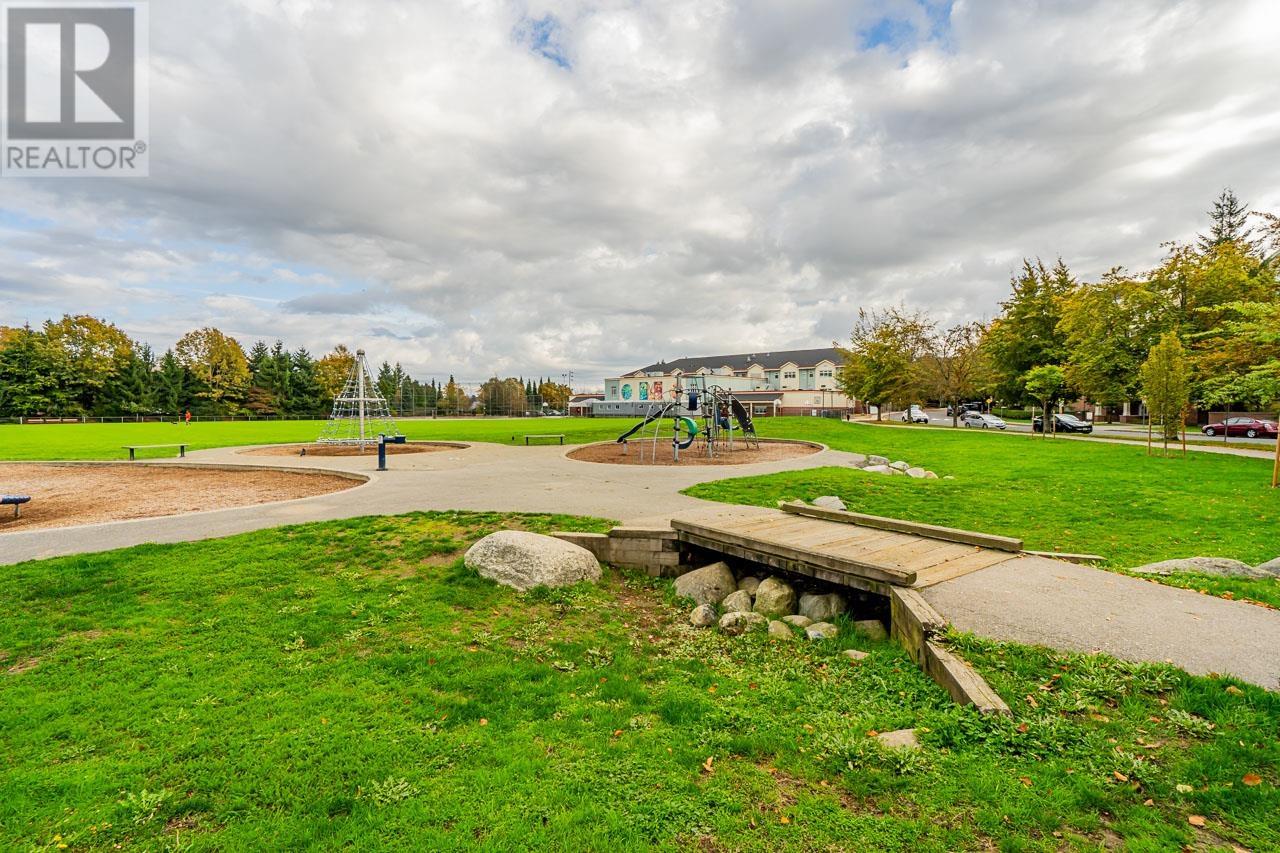 65 E Eighth Avenue, New Westminster, British Columbia  V3L 4J4 - Photo 26 - R2965903