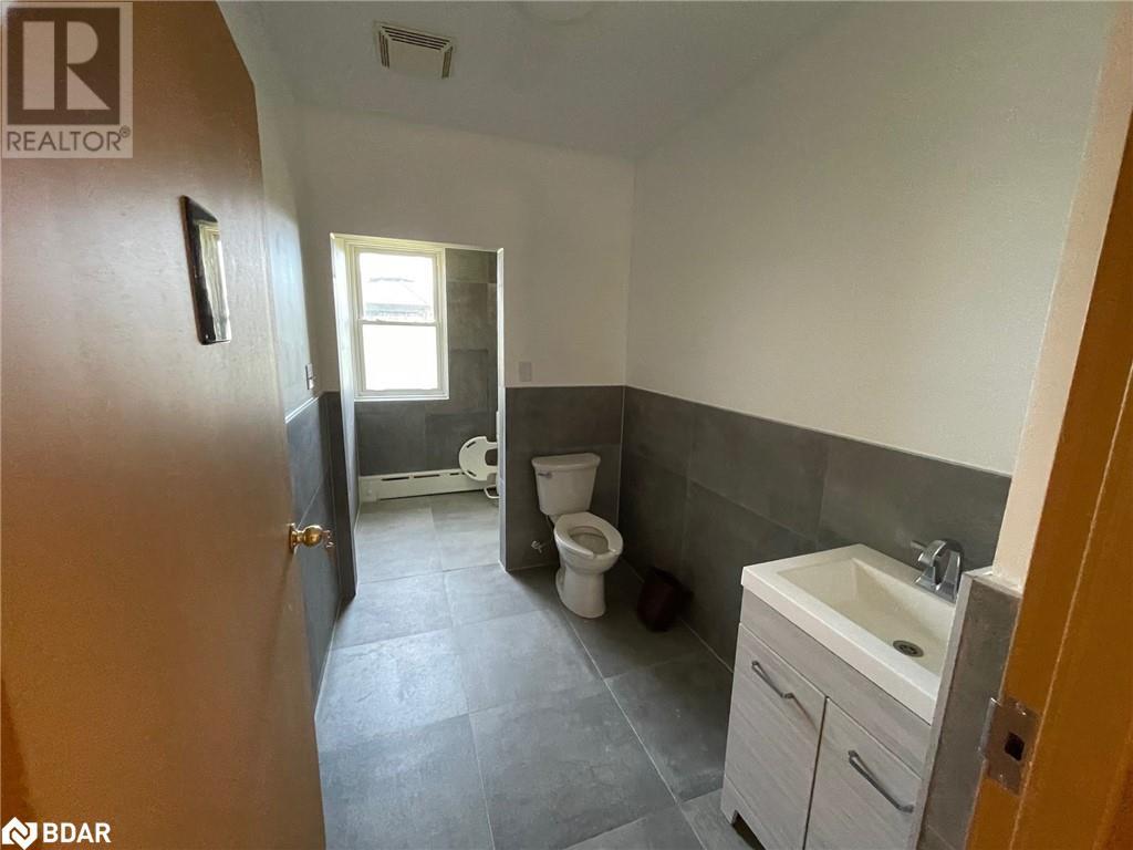 39 Poyntz Street, Penetanguishene, Ontario  L9M 1N5 - Photo 13 - 40681159