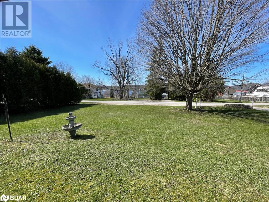 39 Poyntz Street, Penetanguishene, Ontario  L9M 1N5 - Photo 16 - 40681159