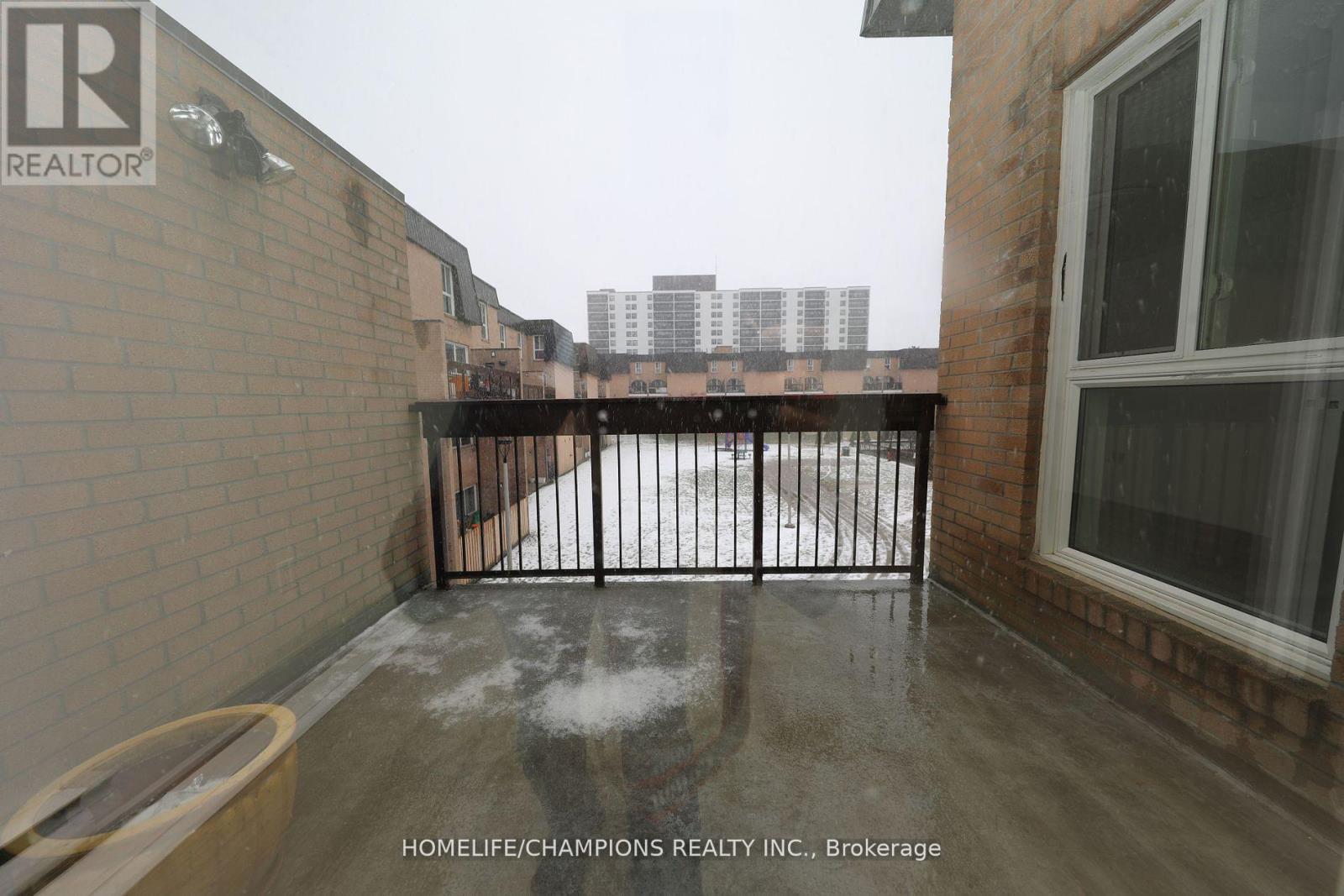 Property at 2026 - 100 MORNELLE COURT image 3