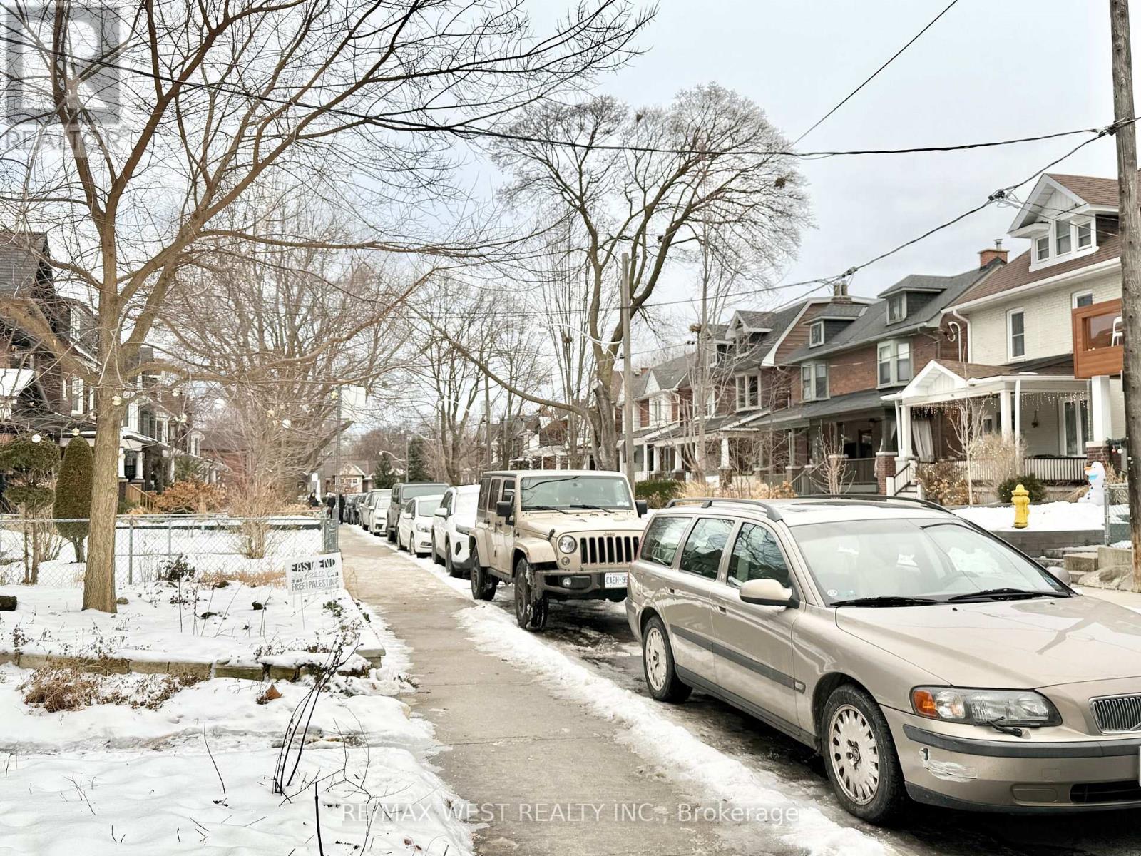 2nd & 3rd Floor - 33 Sandford Avenue, Toronto, Ontario  M4L 2E6 - Photo 21 - E11968430