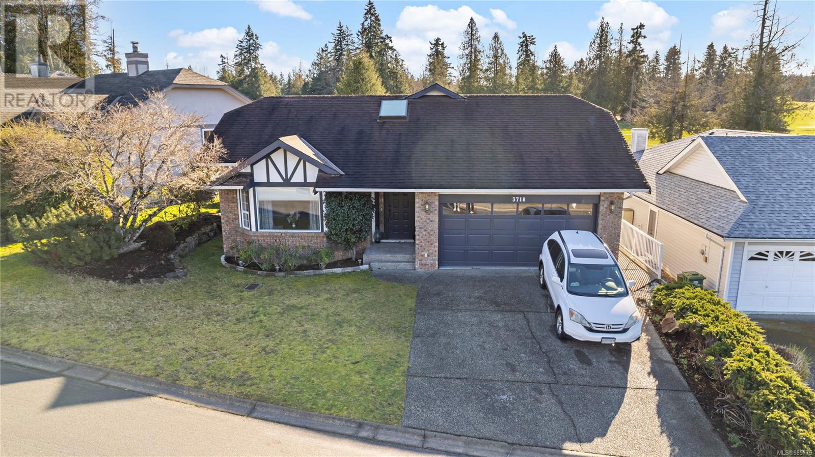 Property at 3718 Arbutus Dr N image 1
