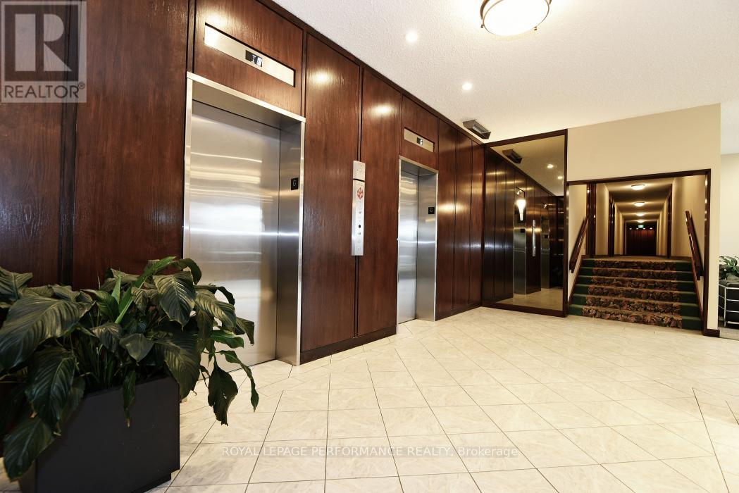 Property at 102 - 2951 RIVERSIDE DRIVE image 3