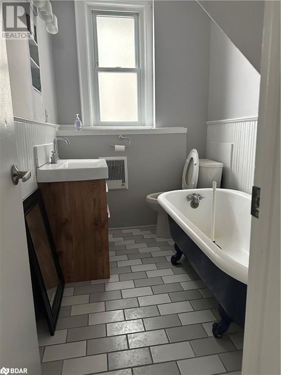 105 Collier Street, Barrie, Ontario  L4M 1H2 - Photo 7 - 40697661