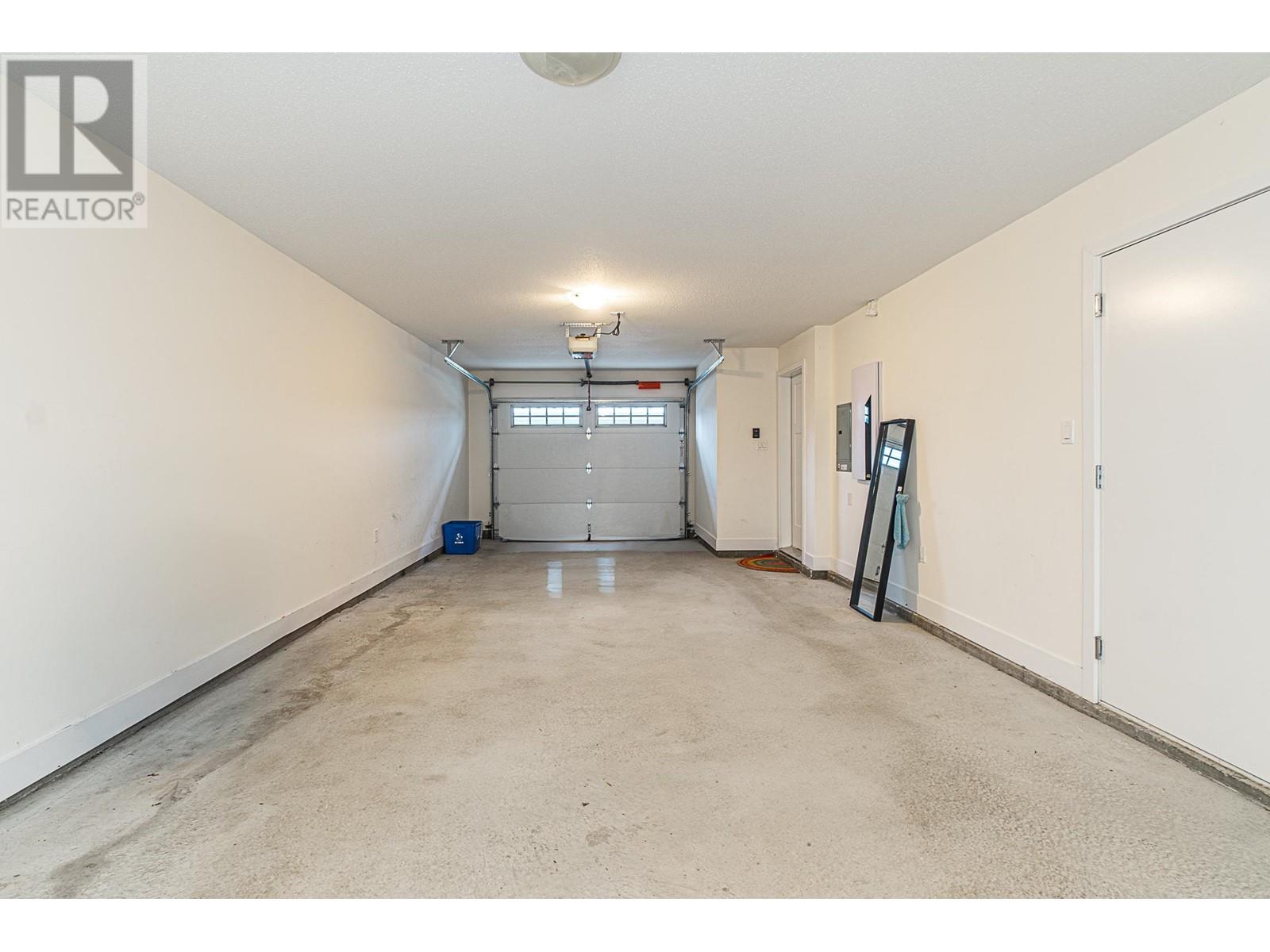 Listing Picture 31 of 36 : 17 9680 ALEXANDRA ROAD, Richmond / 烈治文 - 魯藝地產 Yvonne Lu Group - MLS Medallion Club Member