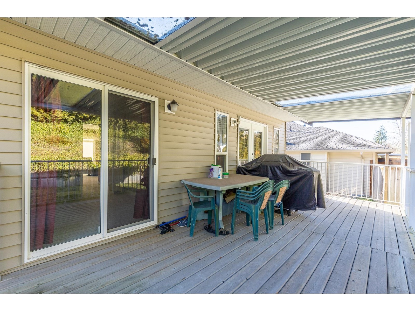 32415 Badger Avenue, Mission, British Columbia  V2V 5H8 - Photo 6 - R2962186