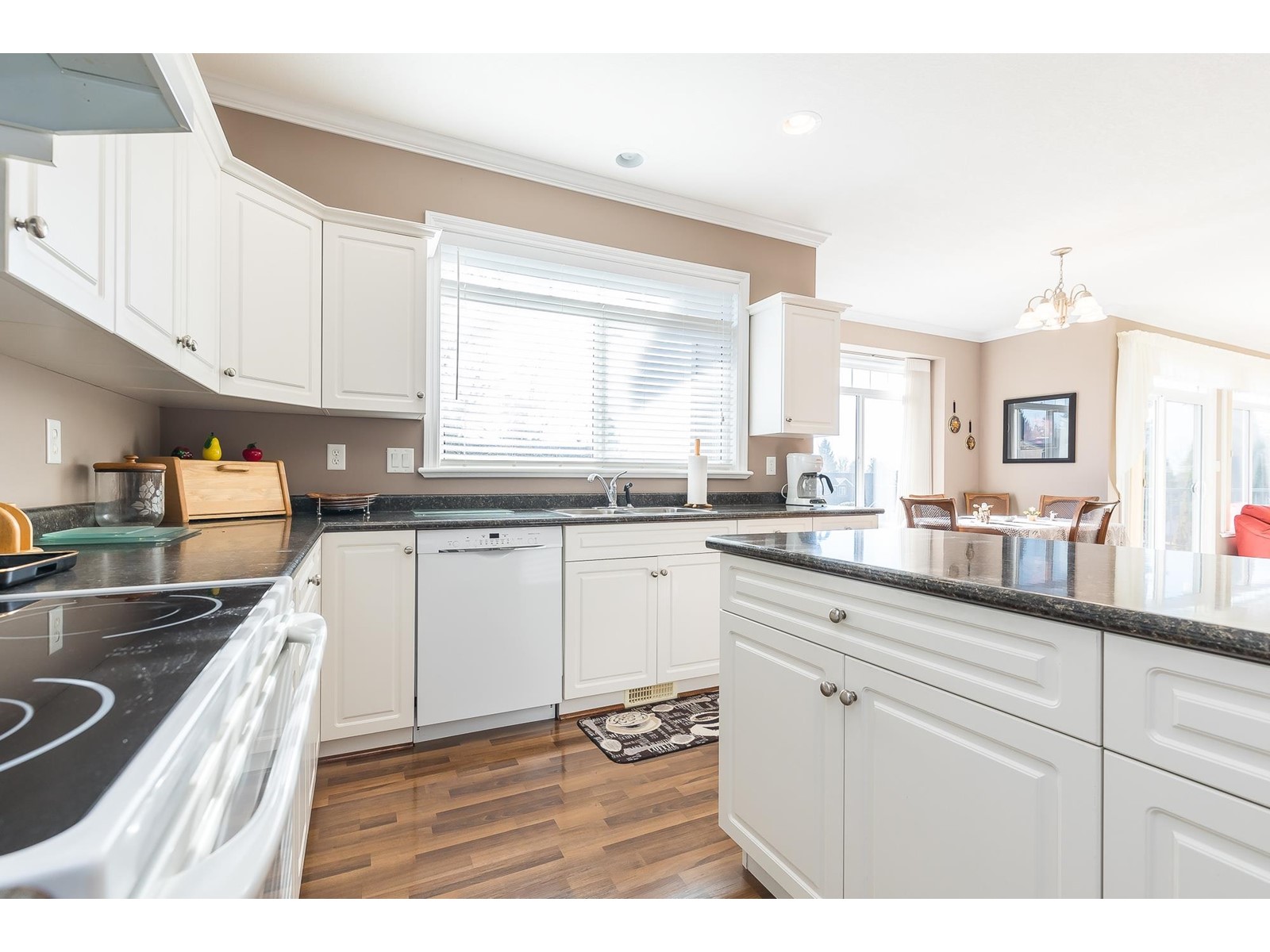 32415 Badger Avenue, Mission, British Columbia  V2V 5H8 - Photo 15 - R2962186