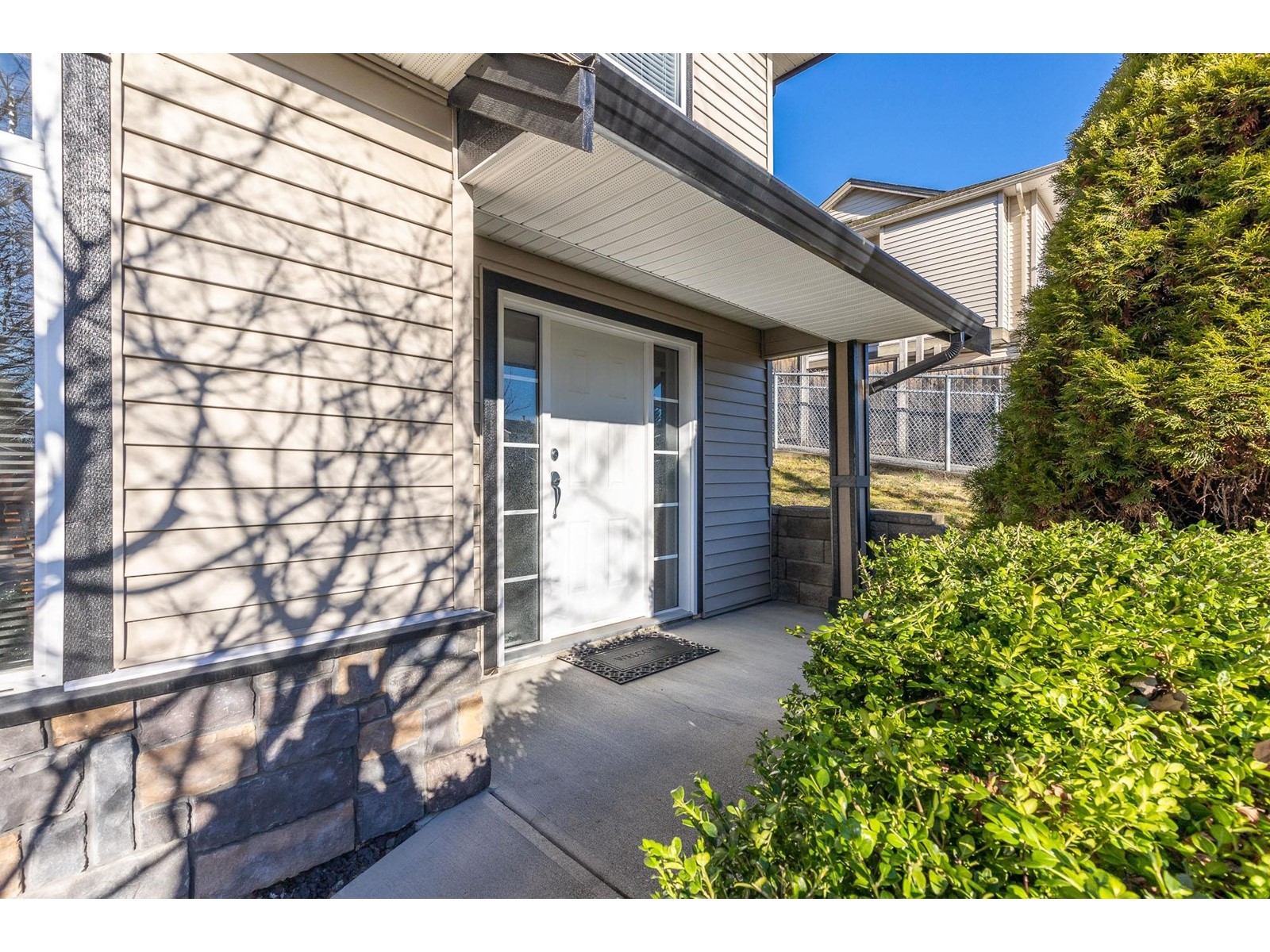 Property at 32415 BADGER AVENUE image 3