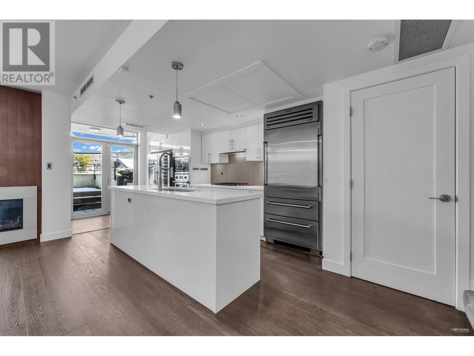 Listing Picture 14 of 40 : 105 3595 W 18TH AVENUE, Vancouver / 溫哥華 - 魯藝地產 Yvonne Lu Group - MLS Medallion Club Member