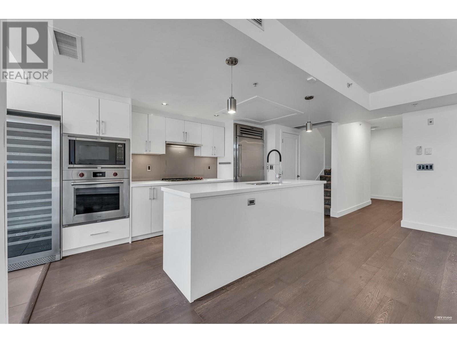 Listing Picture 15 of 40 : 105 3595 W 18TH AVENUE, Vancouver / 溫哥華 - 魯藝地產 Yvonne Lu Group - MLS Medallion Club Member