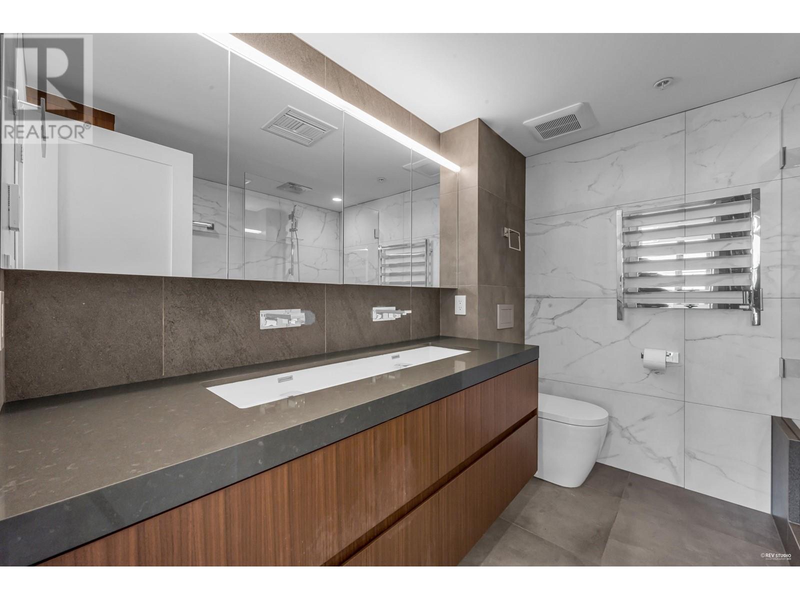 Listing Picture 32 of 40 : 105 3595 W 18TH AVENUE, Vancouver / 溫哥華 - 魯藝地產 Yvonne Lu Group - MLS Medallion Club Member