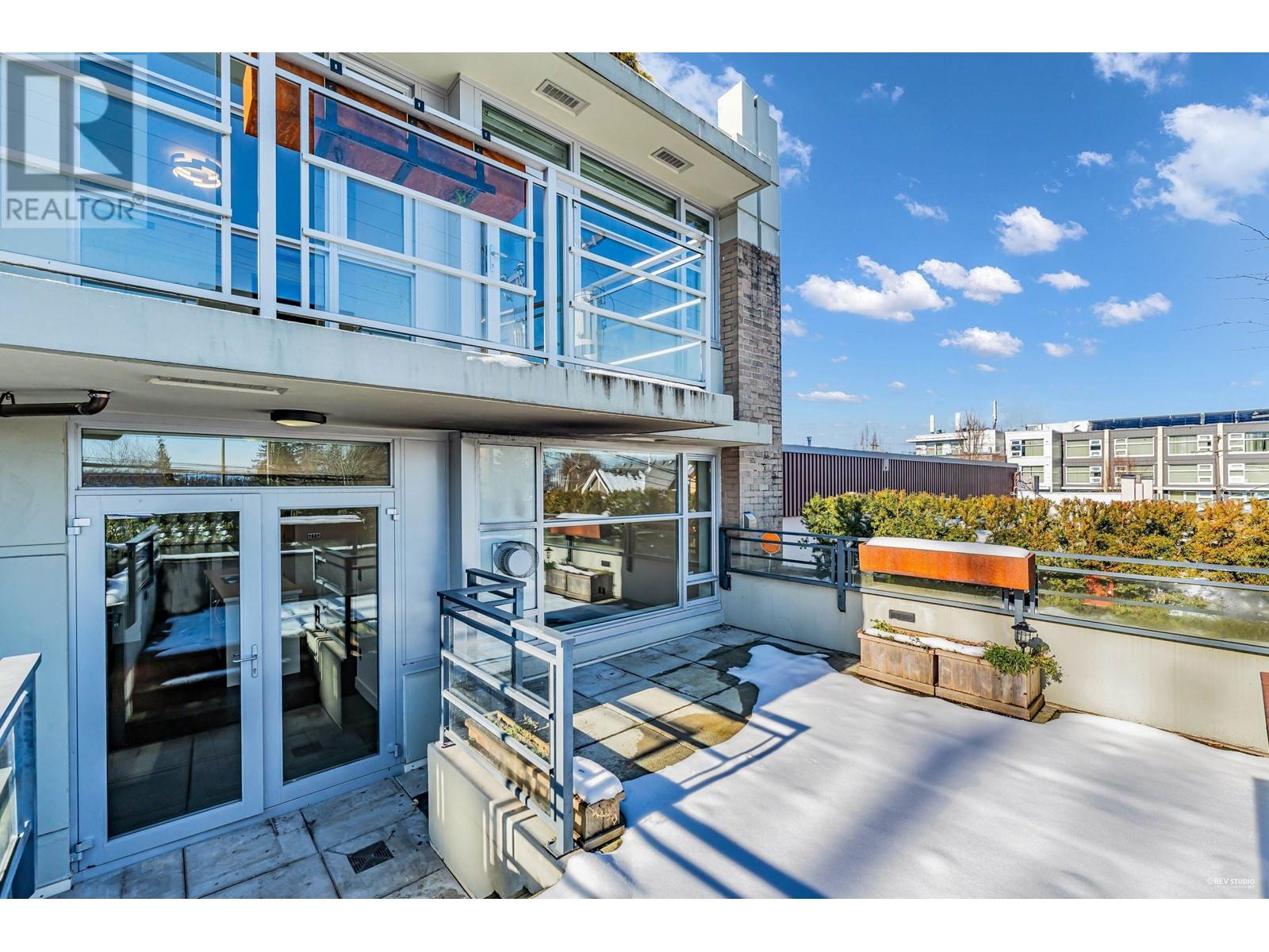 Listing Picture 37 of 40 : 105 3595 W 18TH AVENUE, Vancouver / 溫哥華 - 魯藝地產 Yvonne Lu Group - MLS Medallion Club Member