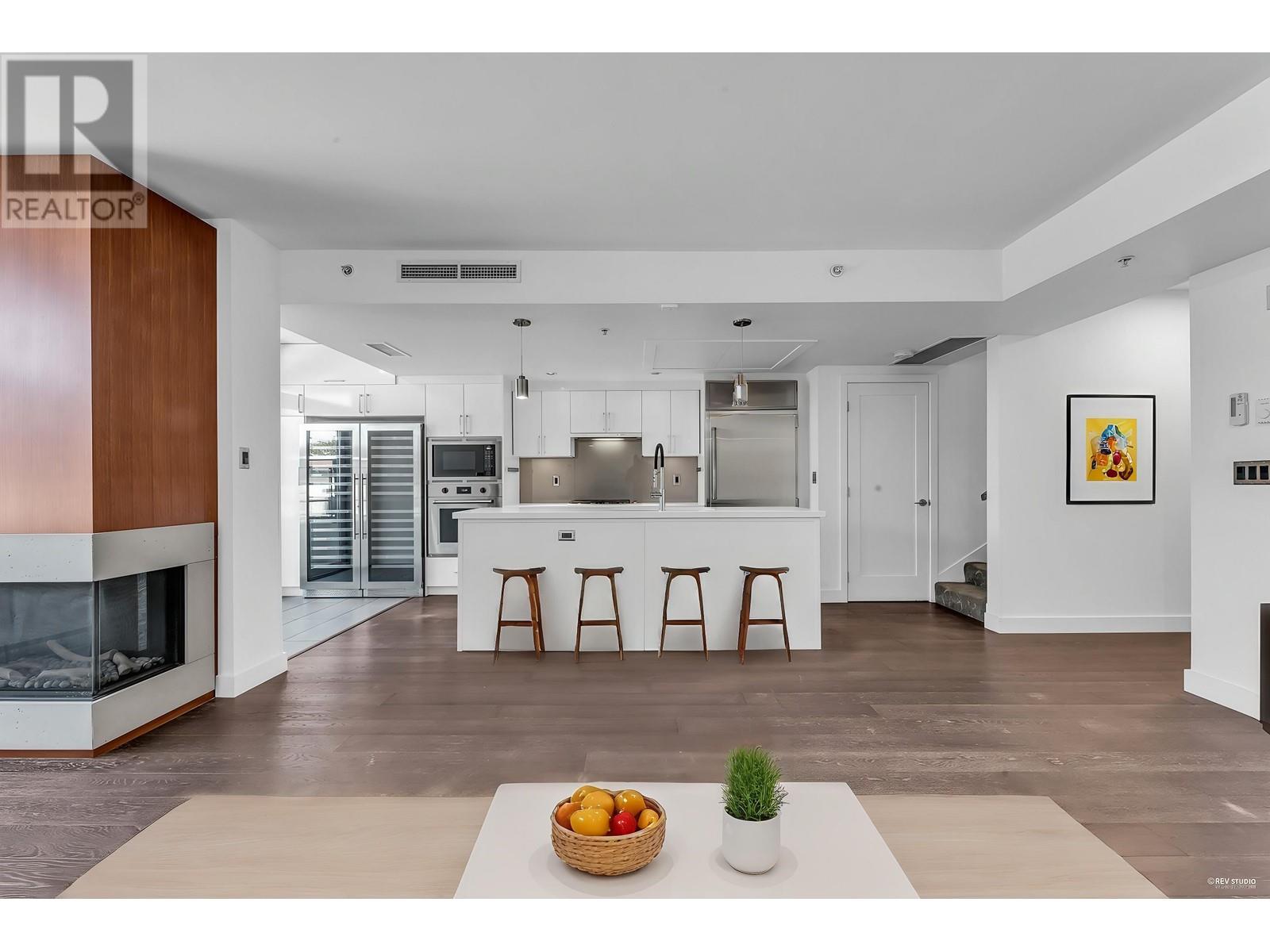 Listing Picture 4 of 40 : 105 3595 W 18TH AVENUE, Vancouver / 溫哥華 - 魯藝地產 Yvonne Lu Group - MLS Medallion Club Member