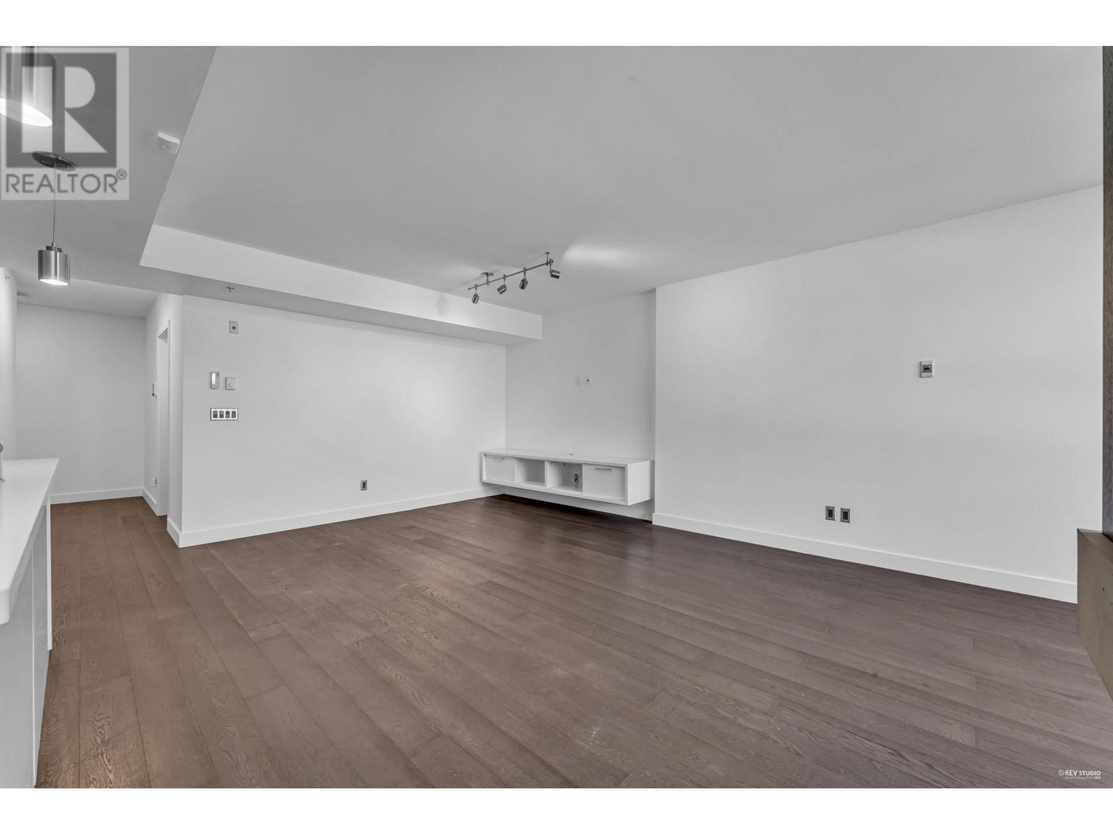 Listing Picture 6 of 40 : 105 3595 W 18TH AVENUE, Vancouver / 溫哥華 - 魯藝地產 Yvonne Lu Group - MLS Medallion Club Member