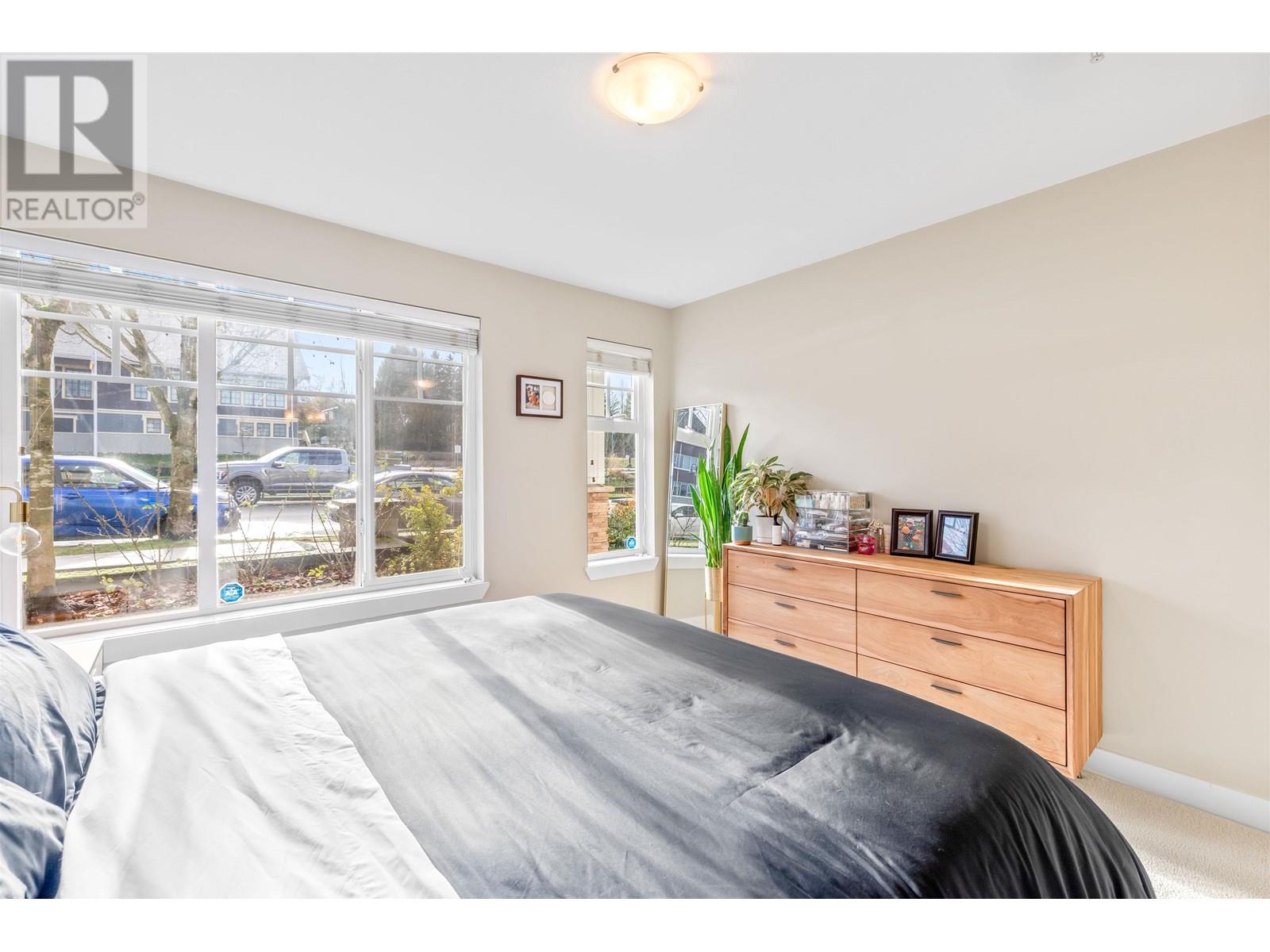 Listing Picture 24 of 32 : 202 4025 NORFOLK STREET, Burnaby / 本拿比 - 魯藝地產 Yvonne Lu Group - MLS Medallion Club Member