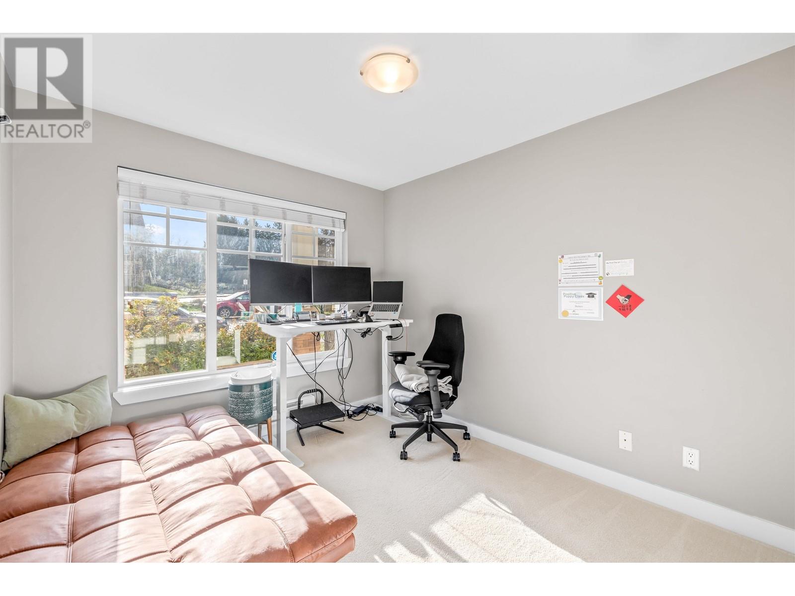 Listing Picture 25 of 32 : 202 4025 NORFOLK STREET, Burnaby / 本拿比 - 魯藝地產 Yvonne Lu Group - MLS Medallion Club Member
