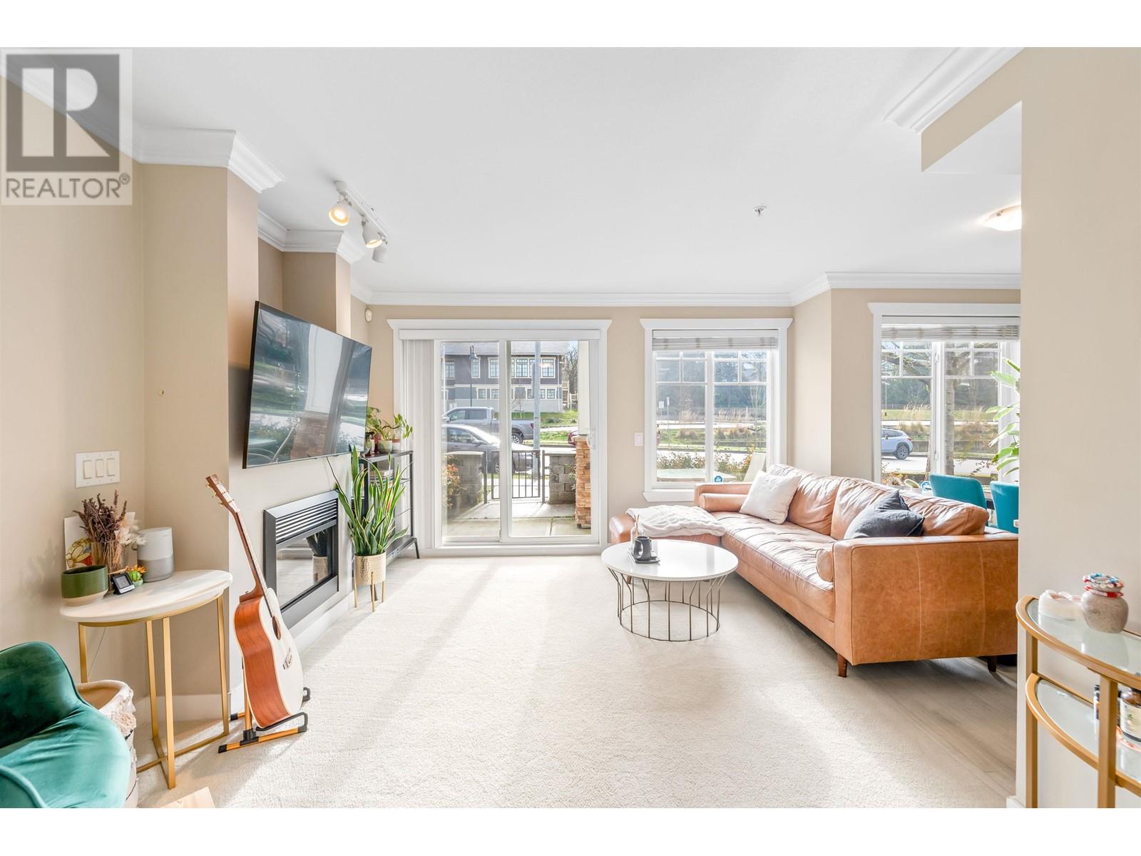Listing Picture 8 of 32 : 202 4025 NORFOLK STREET, Burnaby / 本拿比 - 魯藝地產 Yvonne Lu Group - MLS Medallion Club Member