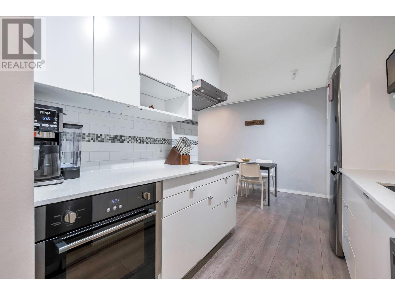 205 428 Agnes Street, New Westminster, British Columbia  V3L 1G1 - Photo 13 - R2965664