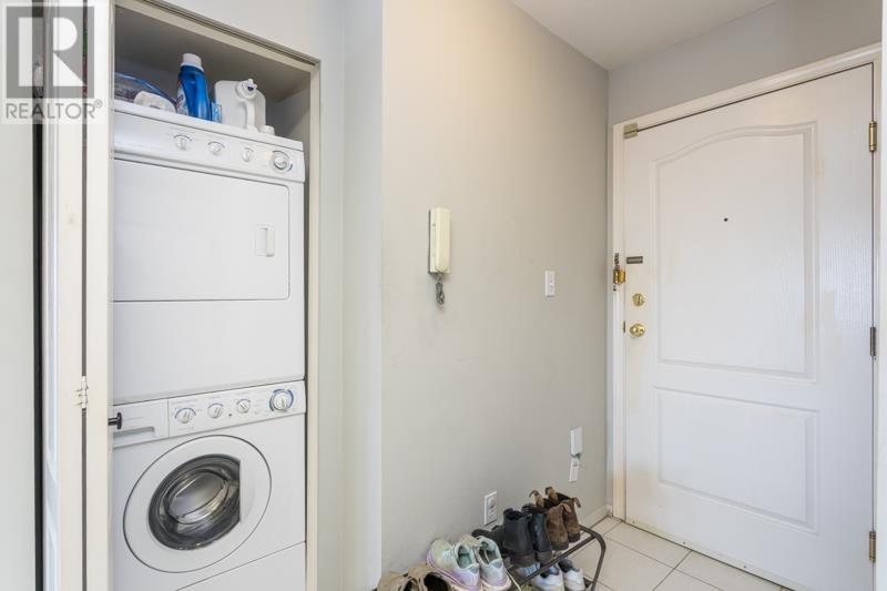 Listing Picture 12 of 27 : 301 1023 WOLFE AVENUE, Vancouver / 溫哥華 - 魯藝地產 Yvonne Lu Group - MLS Medallion Club Member