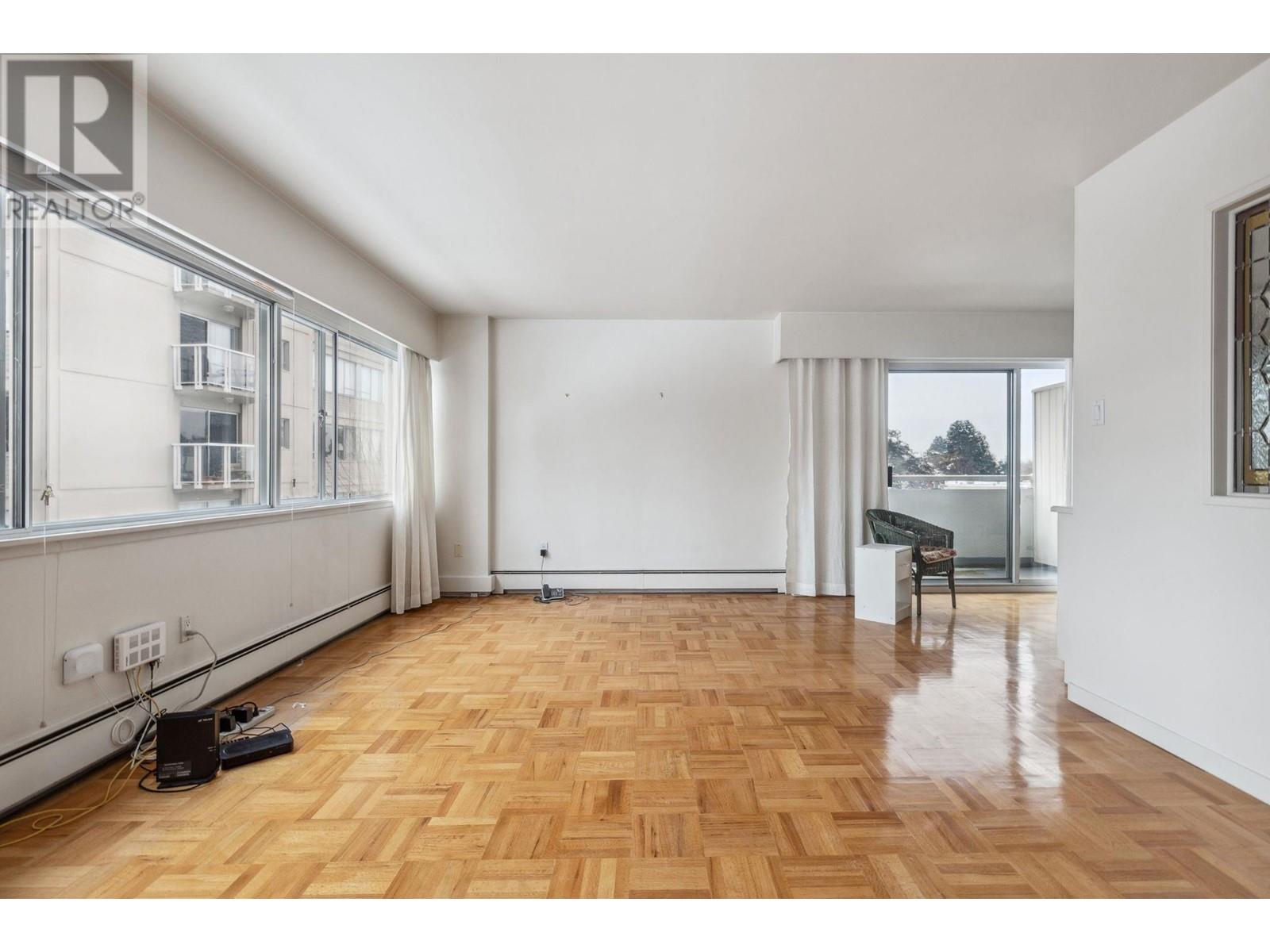 Listing Picture 4 of 23 : 306 5926 TISDALL STREET, Vancouver / 溫哥華 - 魯藝地產 Yvonne Lu Group - MLS Medallion Club Member