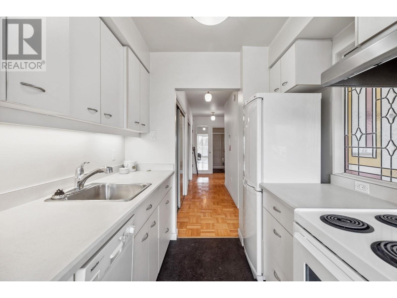 Listing Picture 11 of 23 : 306 5926 TISDALL STREET, Vancouver / 溫哥華 - 魯藝地產 Yvonne Lu Group - MLS Medallion Club Member