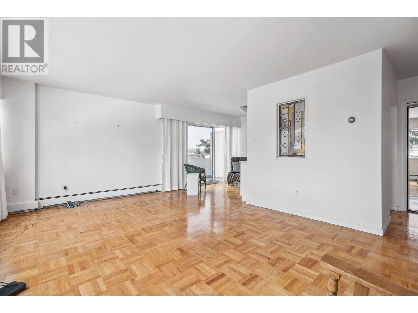 Listing Picture 8 of 23 : 306 5926 TISDALL STREET, Vancouver / 溫哥華 - 魯藝地產 Yvonne Lu Group - MLS Medallion Club Member