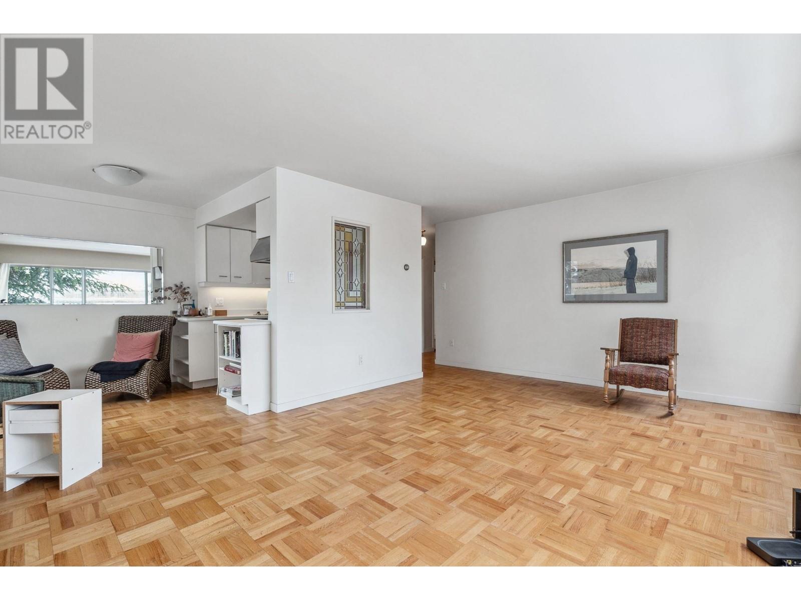 Listing Picture 7 of 23 : 306 5926 TISDALL STREET, Vancouver / 溫哥華 - 魯藝地產 Yvonne Lu Group - MLS Medallion Club Member