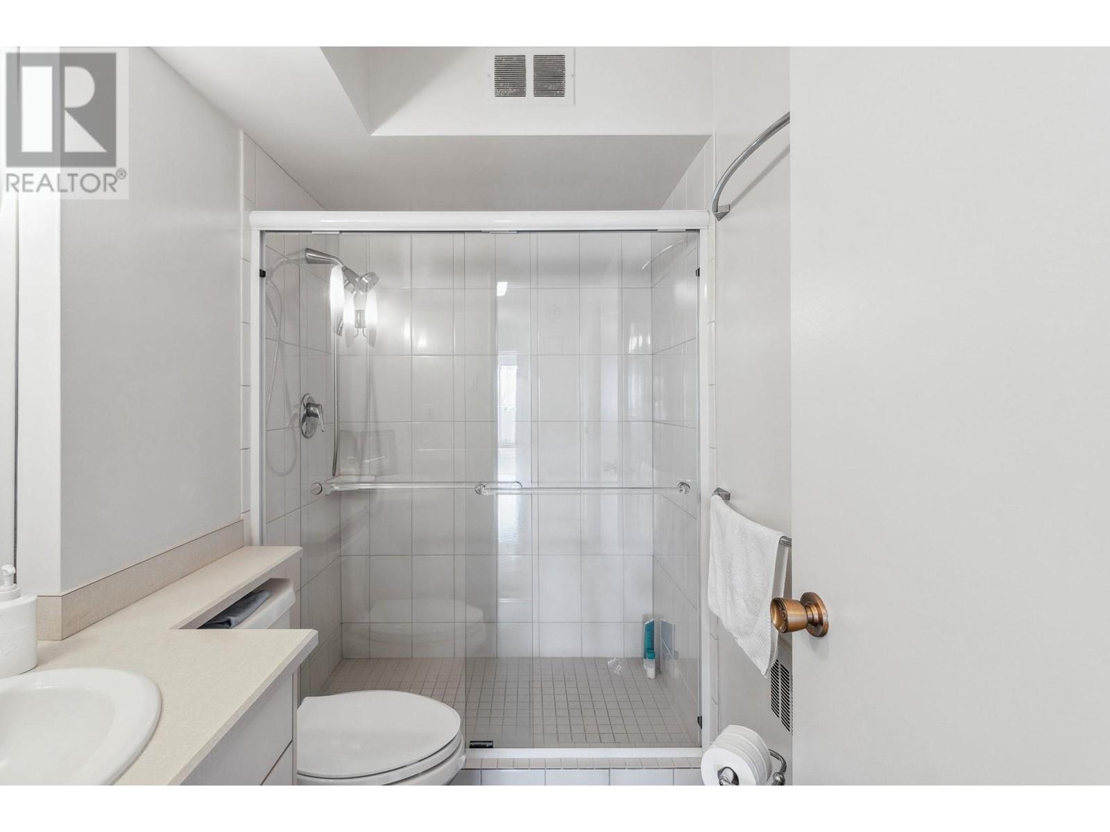 Listing Picture 16 of 23 : 306 5926 TISDALL STREET, Vancouver / 溫哥華 - 魯藝地產 Yvonne Lu Group - MLS Medallion Club Member