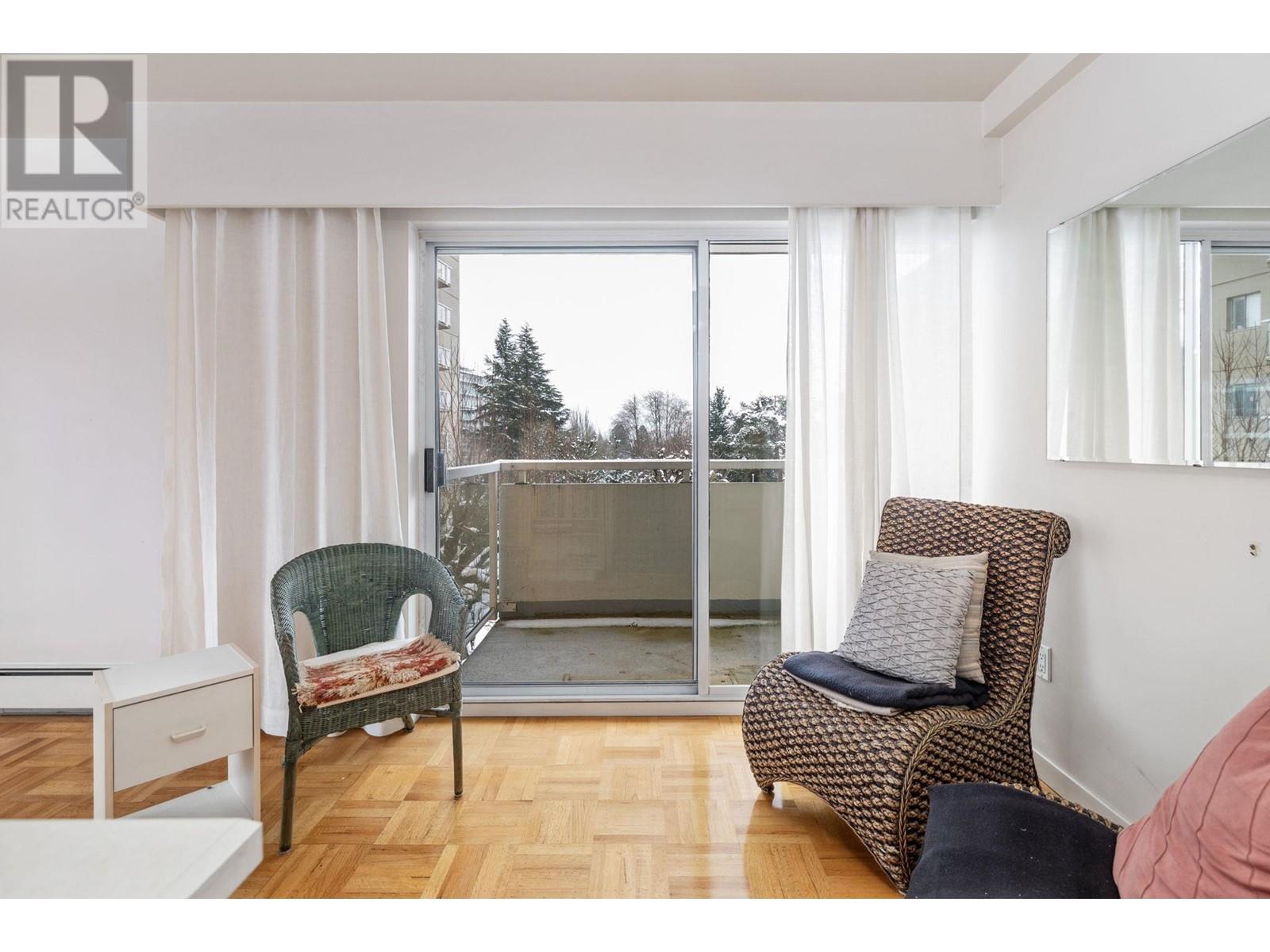 Listing Picture 18 of 23 : 306 5926 TISDALL STREET, Vancouver / 溫哥華 - 魯藝地產 Yvonne Lu Group - MLS Medallion Club Member