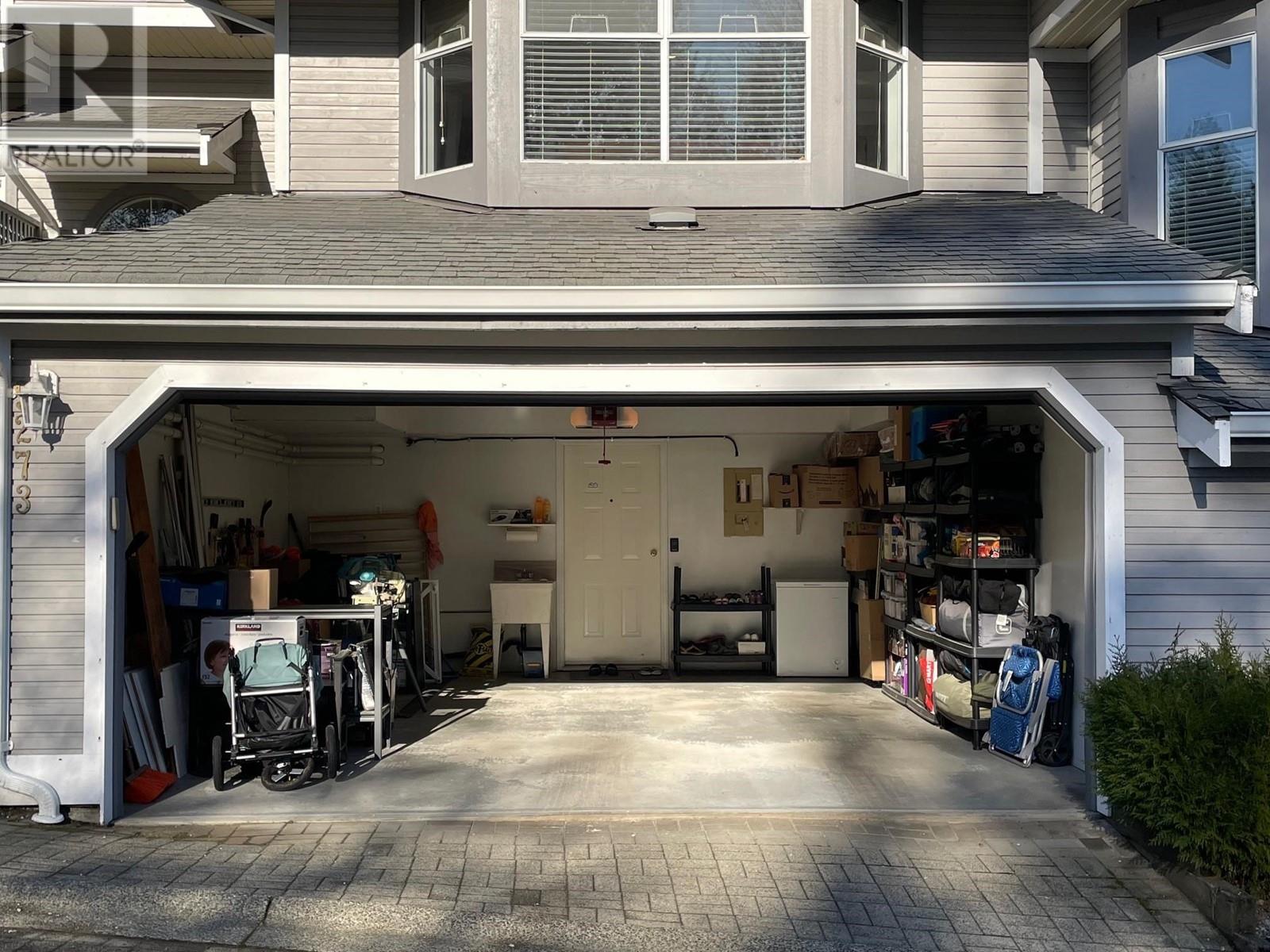 Listing Picture 38 of 40 : 9273 GOLDHURST TERRACE, Burnaby / 本拿比 - 魯藝地產 Yvonne Lu Group - MLS Medallion Club Member