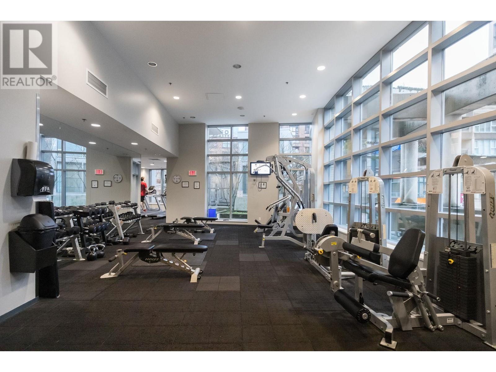 Listing Picture 27 of 29 : 1901 689 ABBOTT STREET, Vancouver / 溫哥華 - 魯藝地產 Yvonne Lu Group - MLS Medallion Club Member