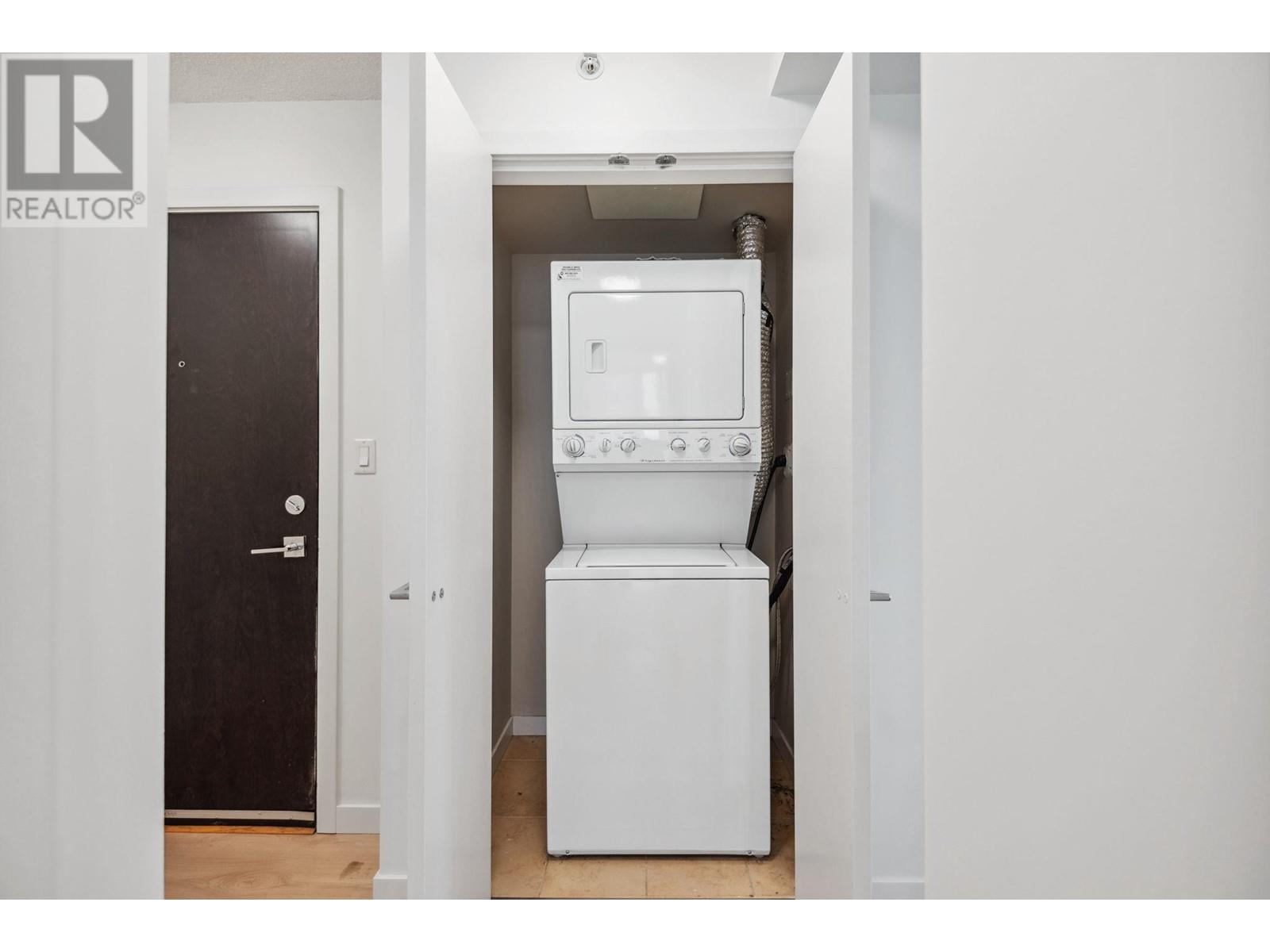 Listing Picture 15 of 29 : 1901 689 ABBOTT STREET, Vancouver / 溫哥華 - 魯藝地產 Yvonne Lu Group - MLS Medallion Club Member