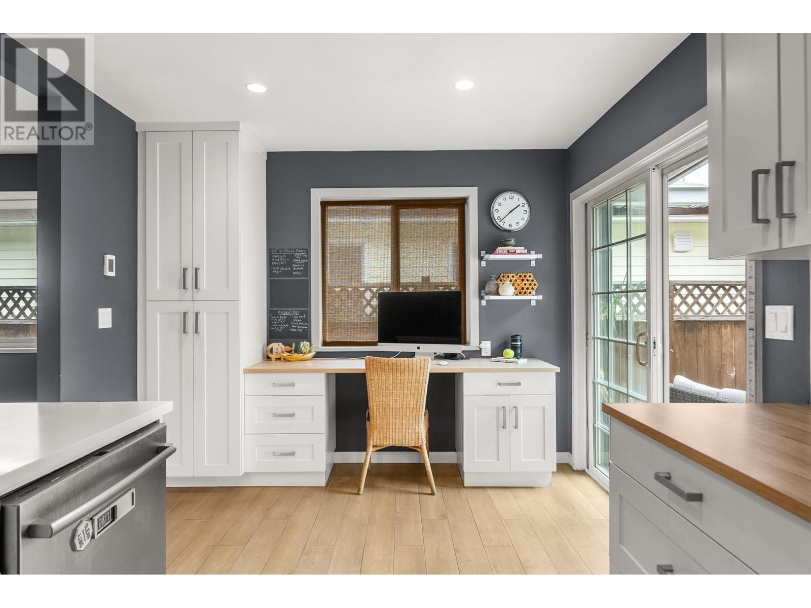 Listing Picture 5 of 38 : 5300 FRANCIS ROAD, Richmond / 烈治文 - 魯藝地產 Yvonne Lu Group - MLS Medallion Club Member