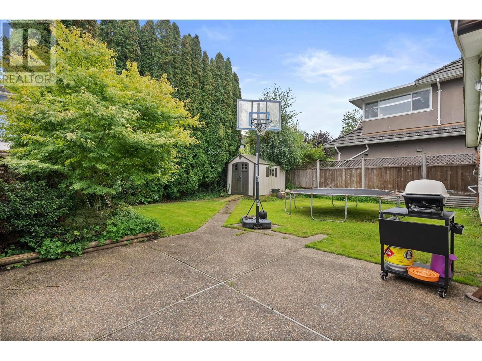 Listing Picture 33 of 38 : 5300 FRANCIS ROAD, Richmond / 烈治文 - 魯藝地產 Yvonne Lu Group - MLS Medallion Club Member